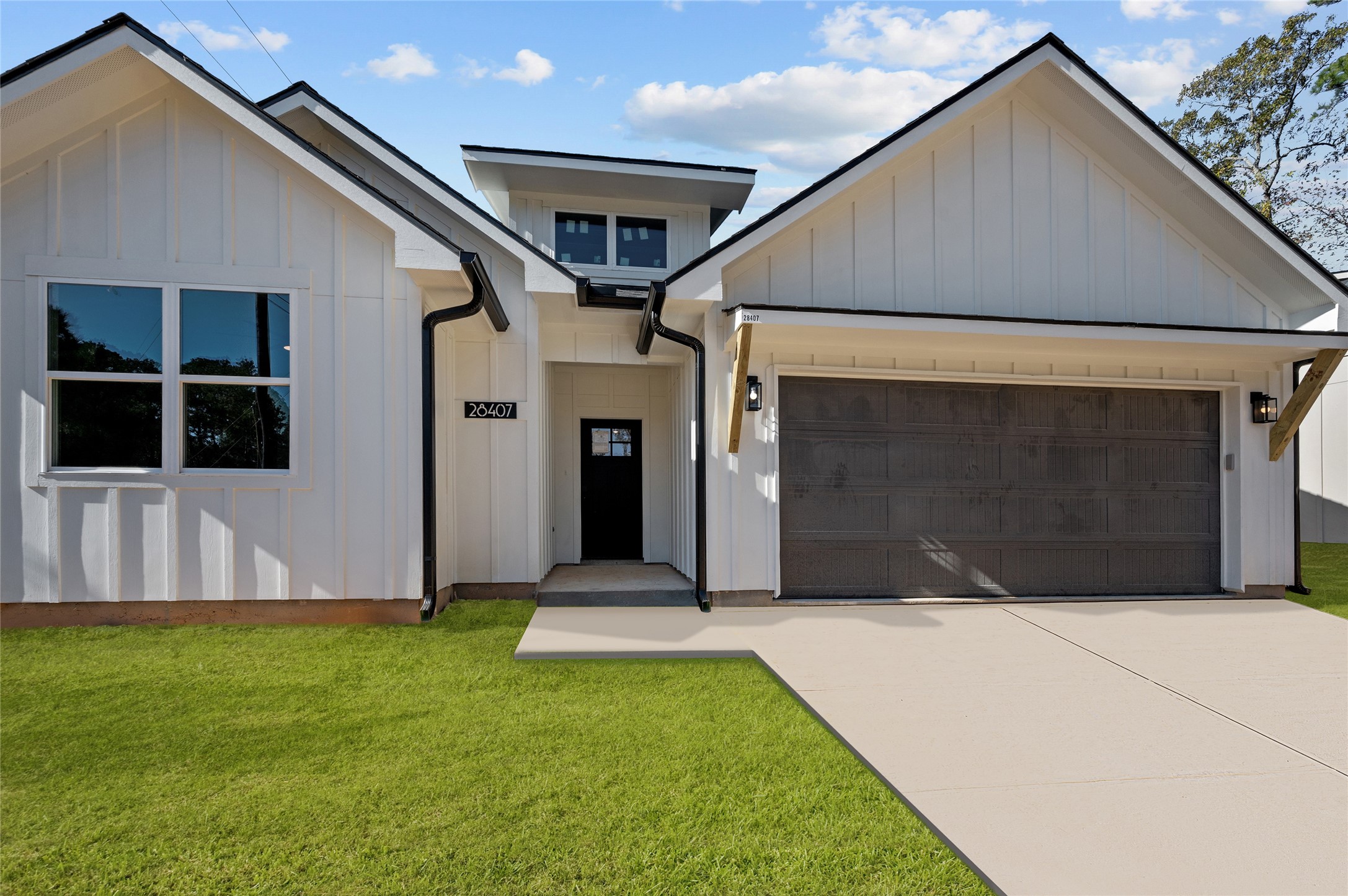 28407 Champion Oaks Drive Property Photo 4
