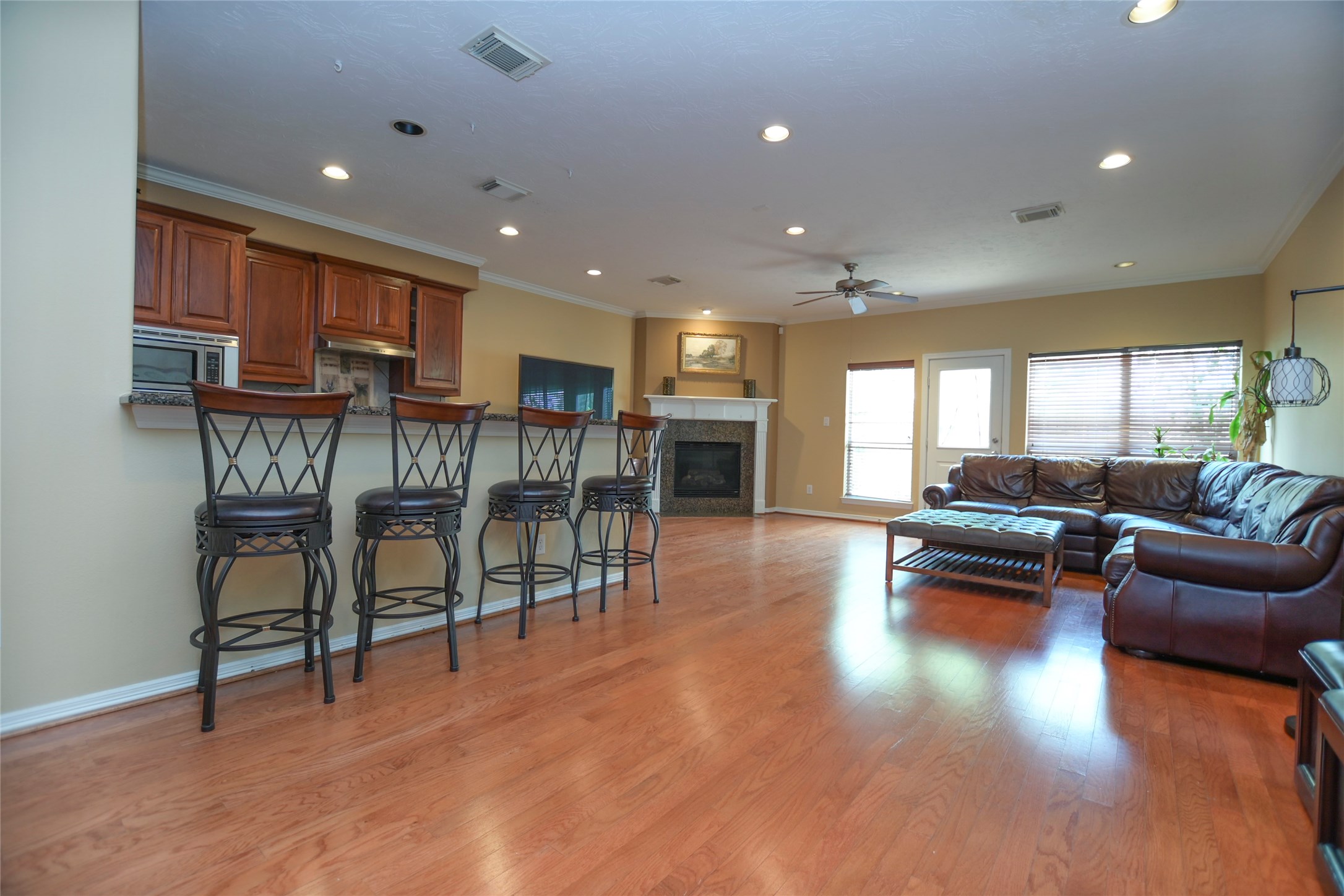 1375 Ella Place Property Photo 4