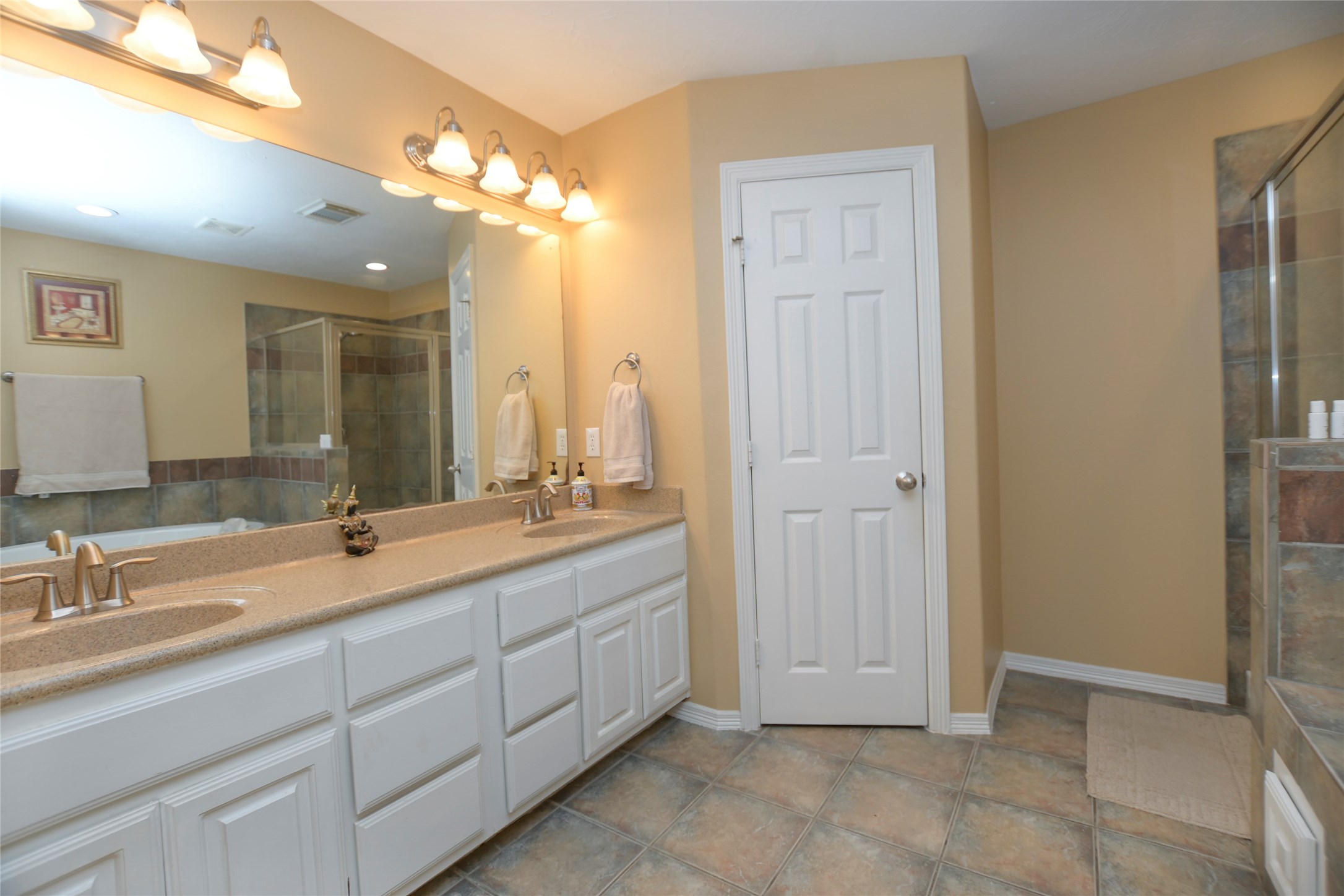 1375 Ella Place Property Photo 20