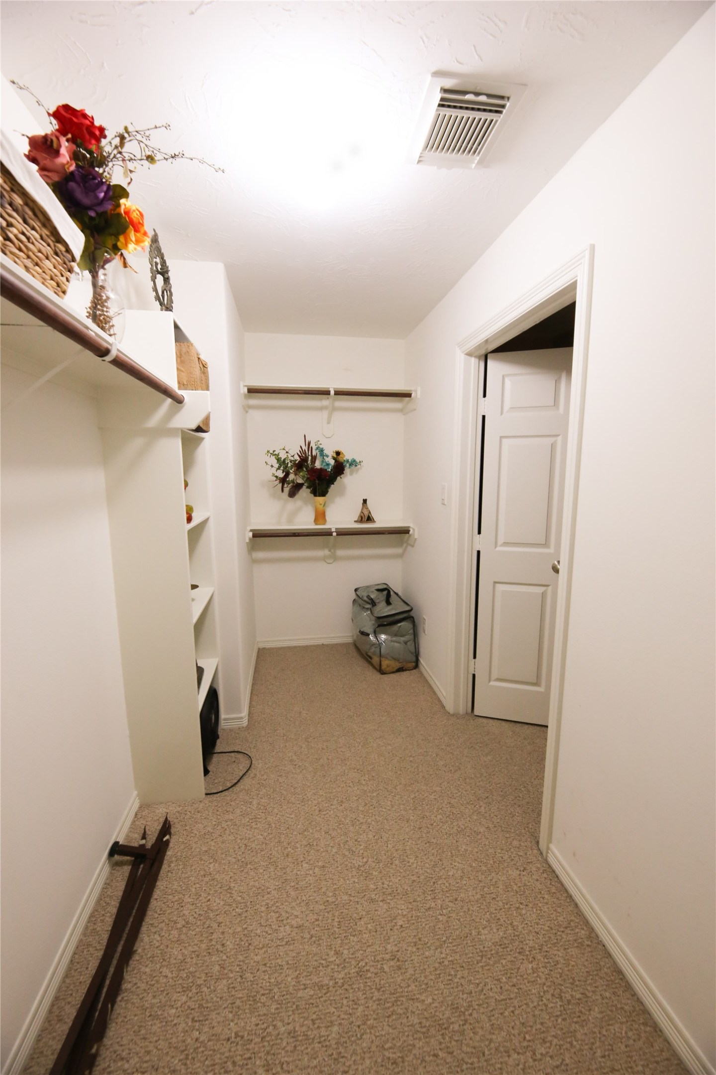 1375 Ella Place Property Photo 25