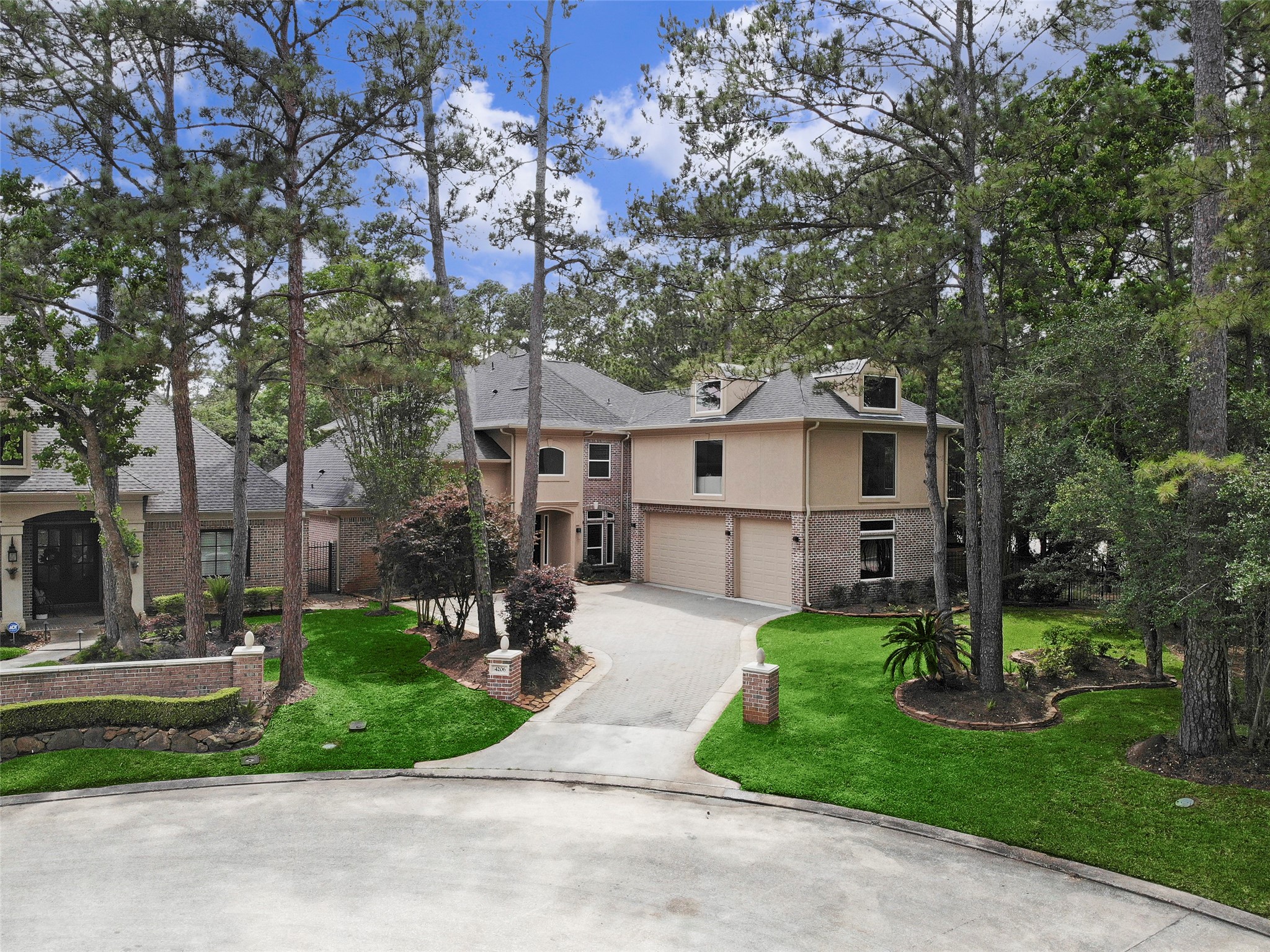 4206 Hidden Links Court Property Photo 1