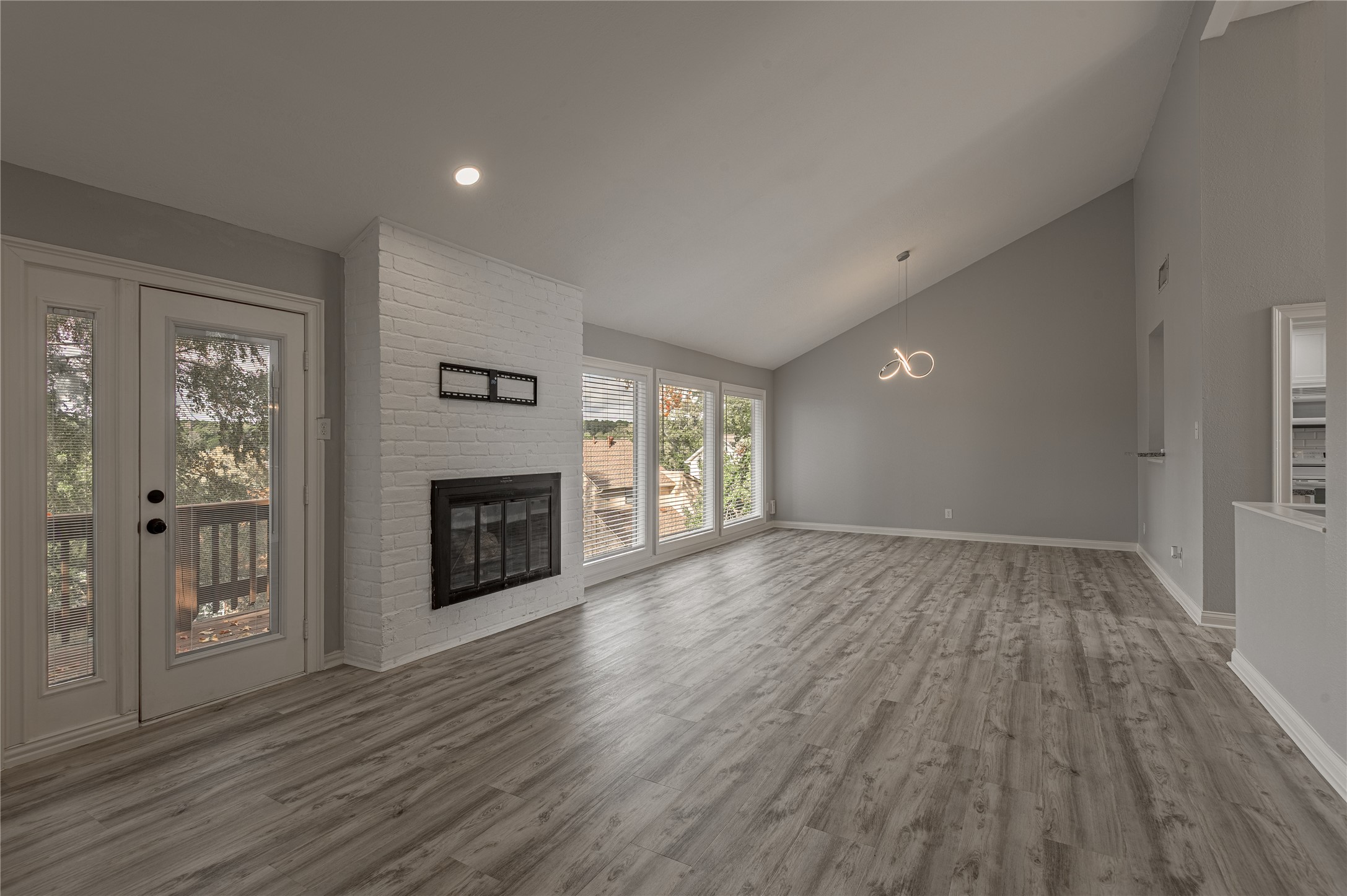 658 Cherry Hills Property Photo 1