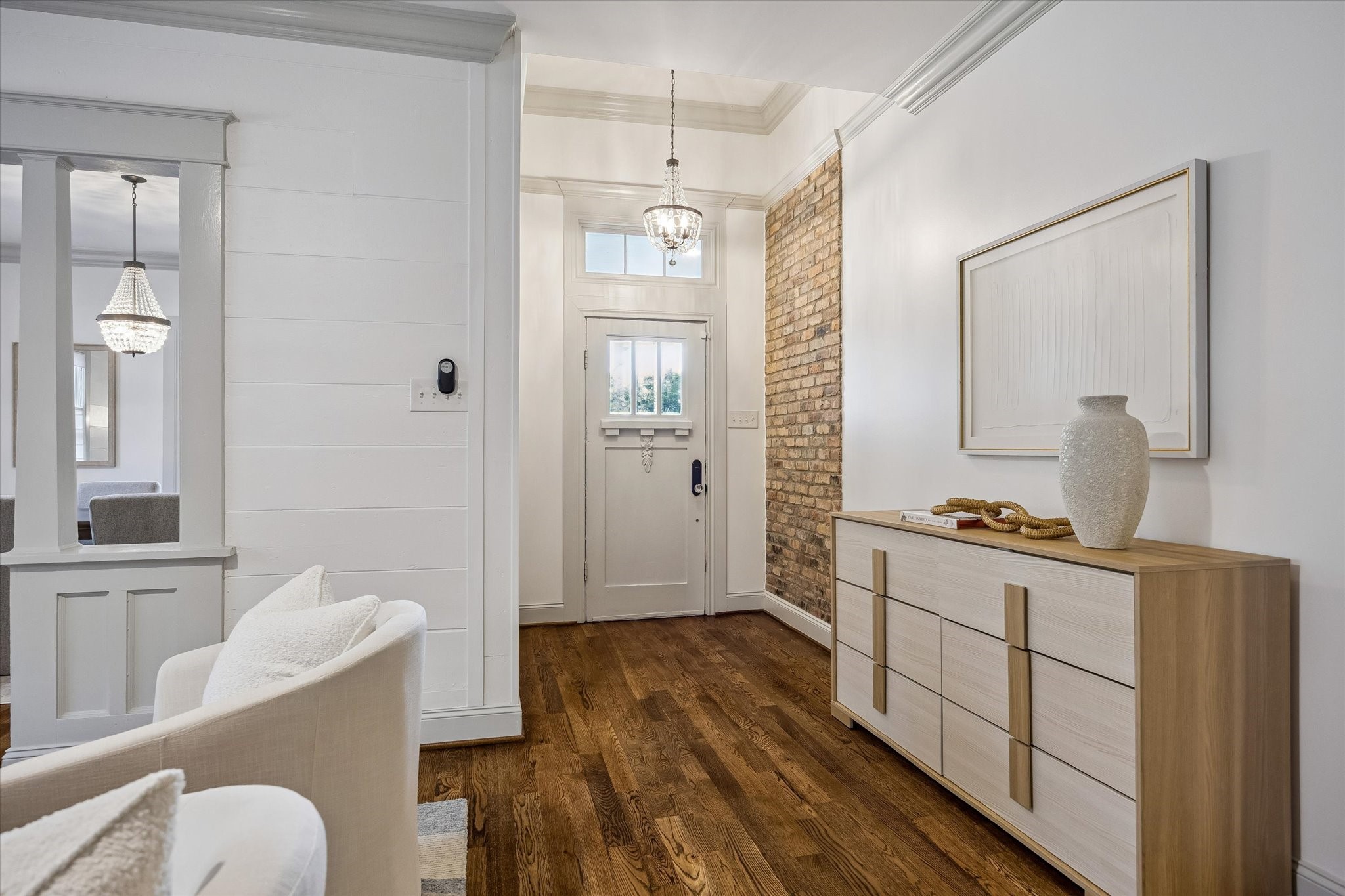 801 Walton Street Property Photo 4