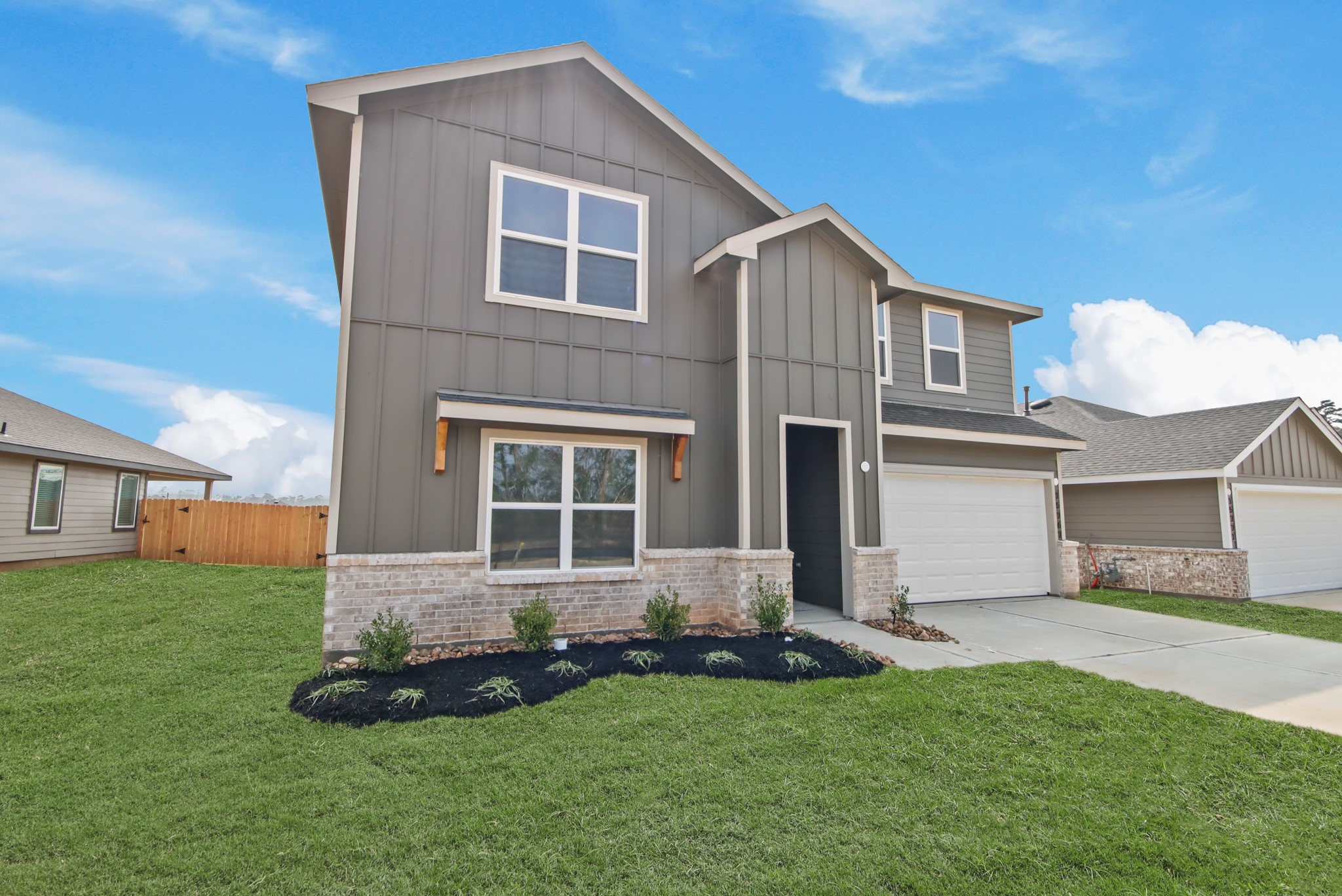 15767 Garden Ridge Drive Property Photo 2