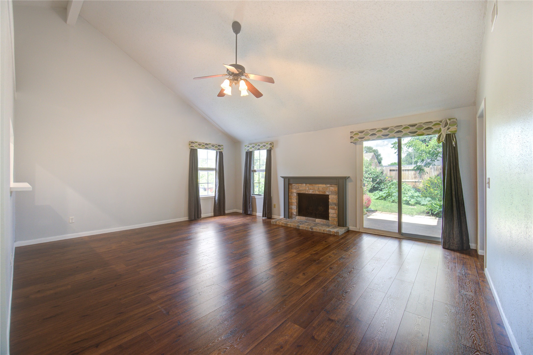 19407 Glenway Falls Drive Property Photo 21