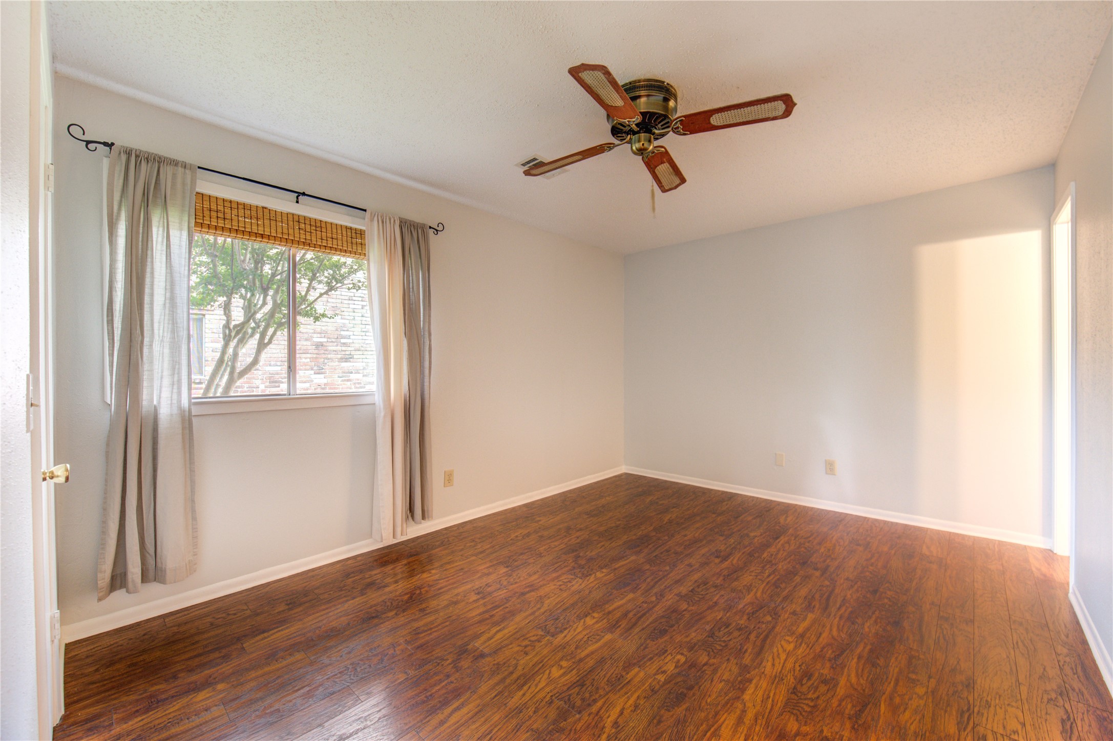 19407 Glenway Falls Drive Property Photo 26