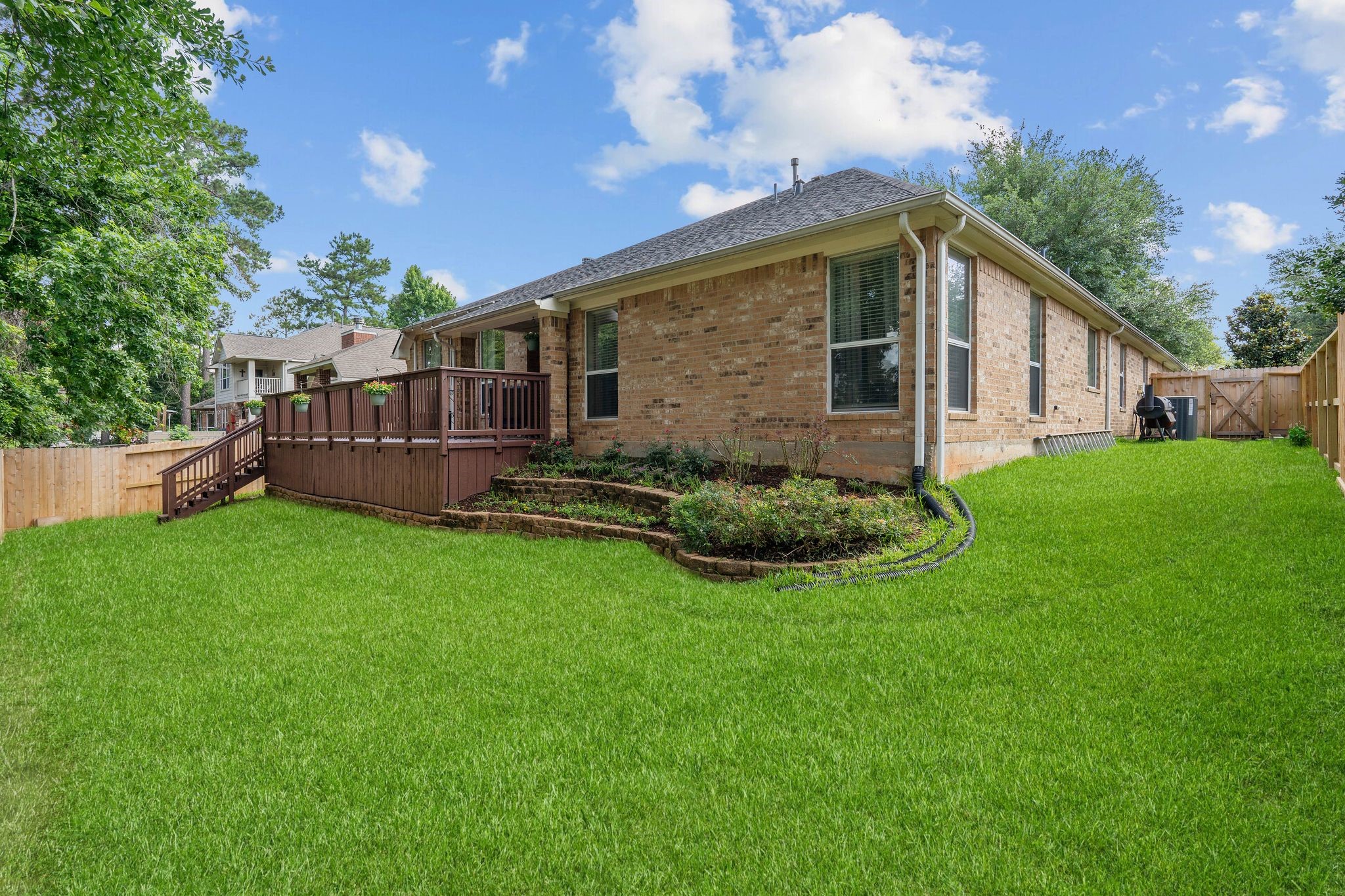 2504 N Yorkchase Lane Property Photo 1