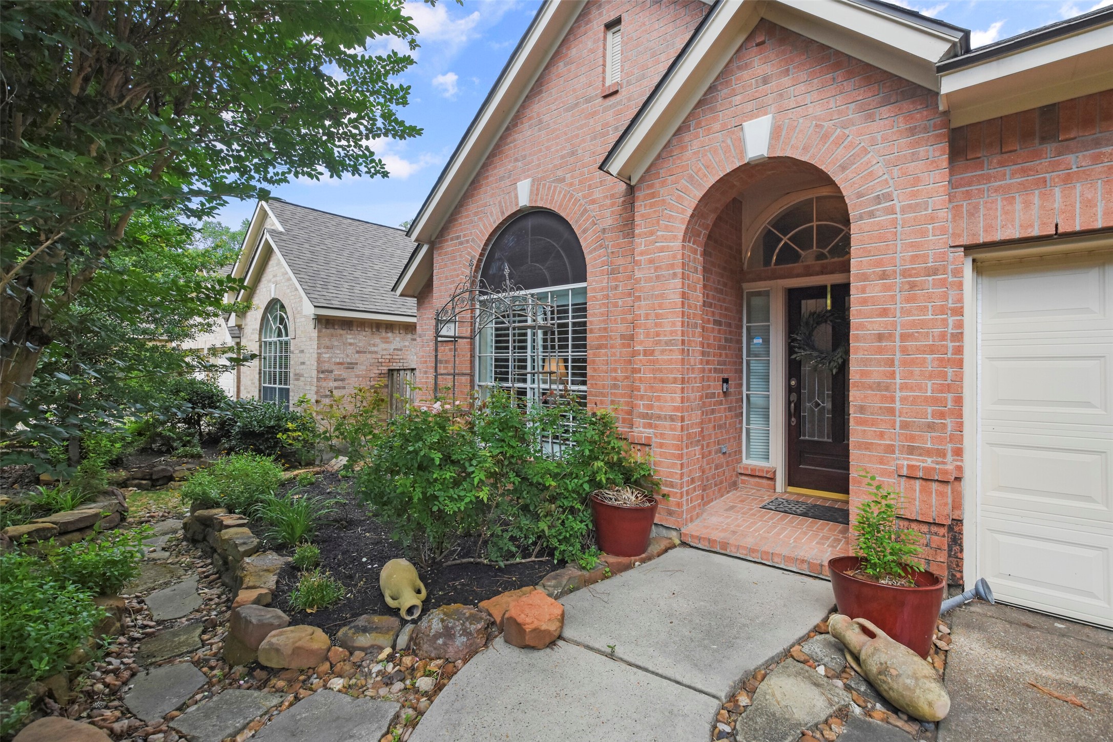 18 Pinery Ridge Place Property Photo 1