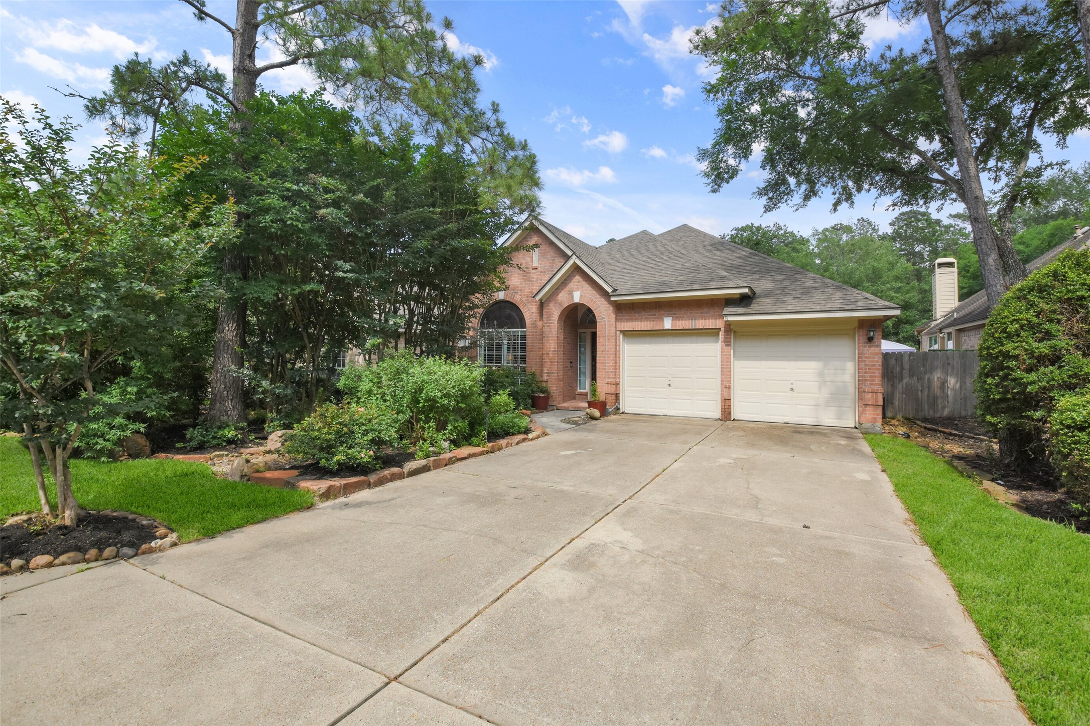 18 Pinery Ridge Place Property Photo 2