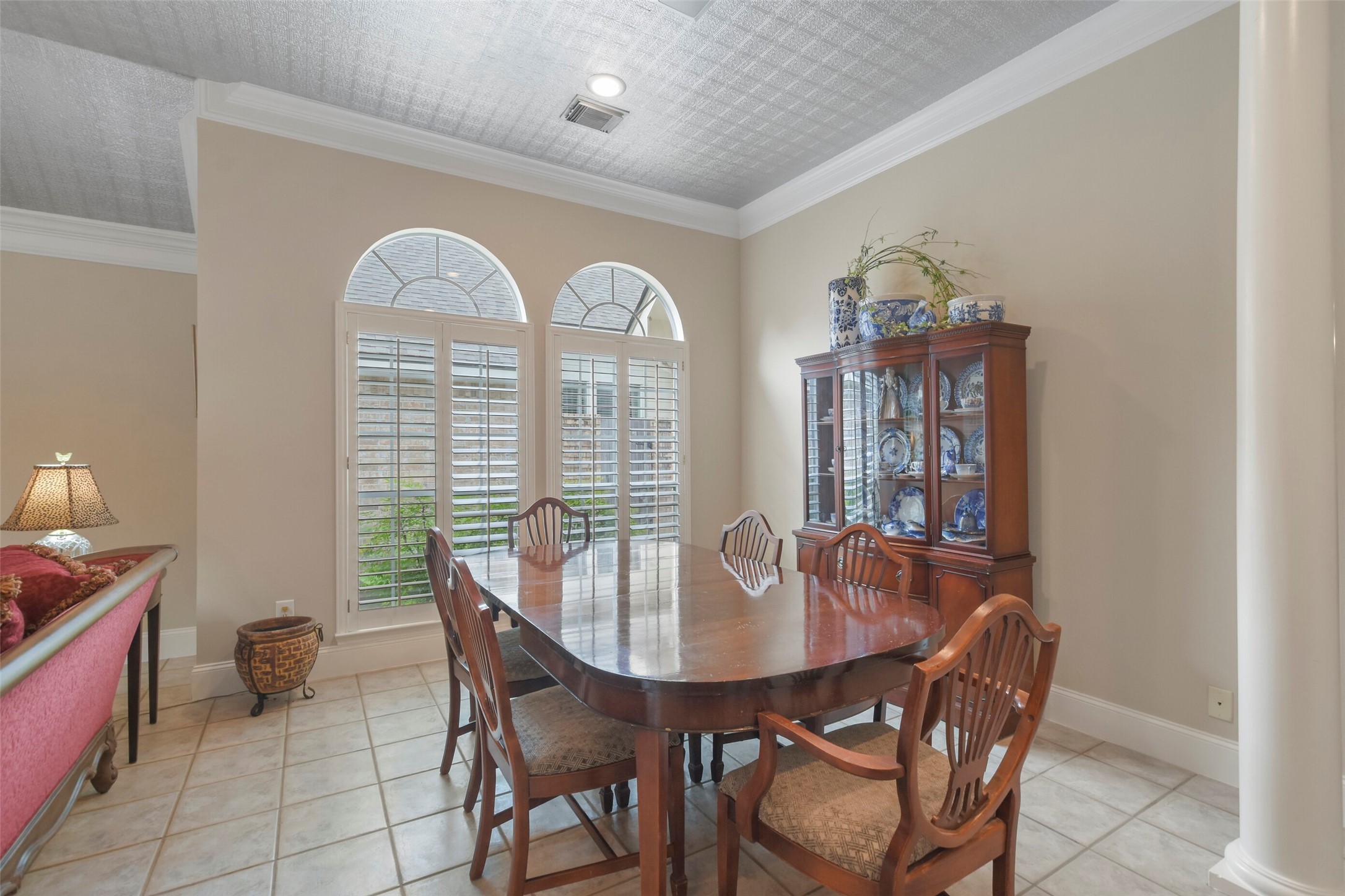 18 Pinery Ridge Place Property Photo 8