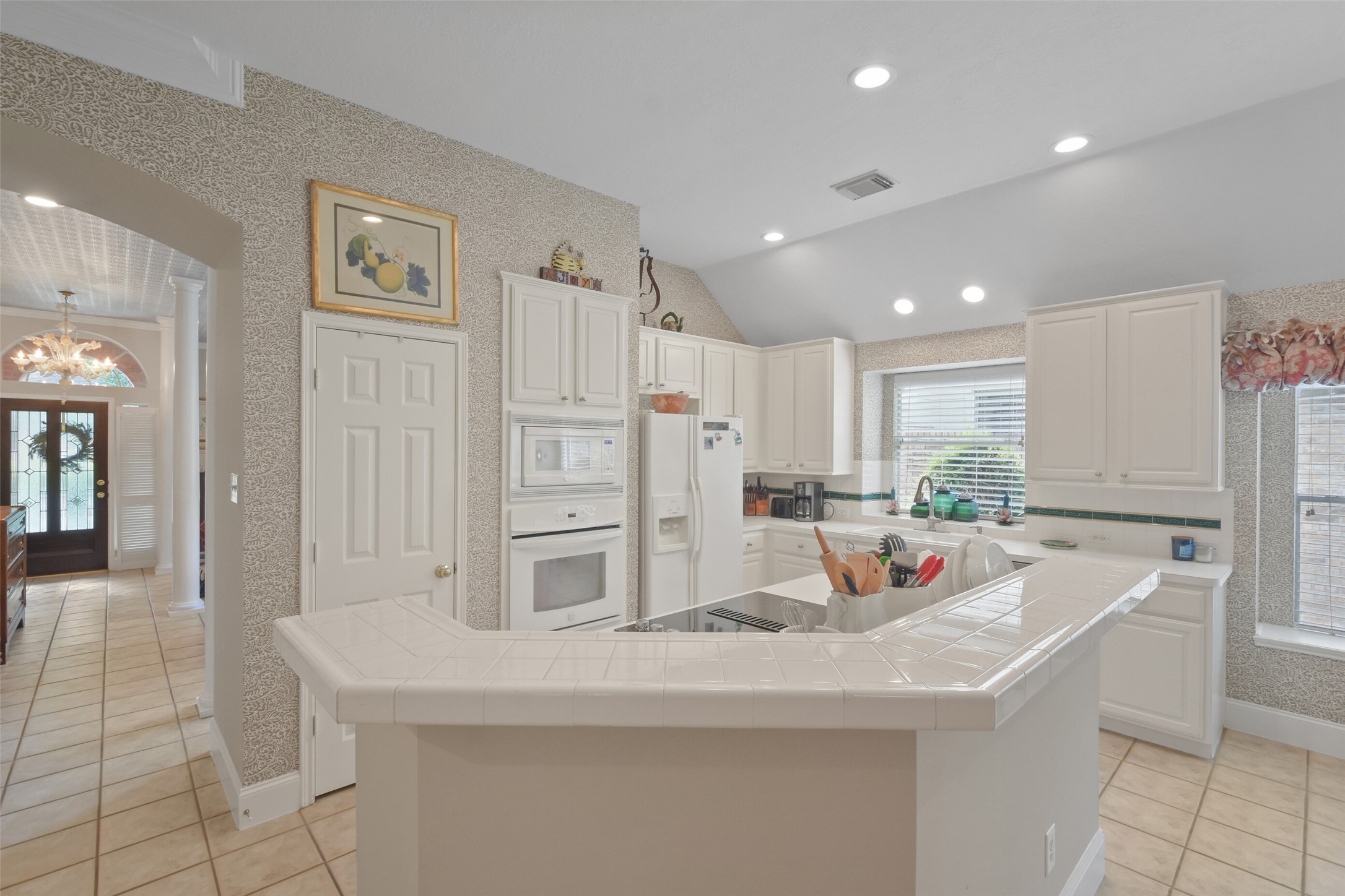 18 Pinery Ridge Place Property Photo 12