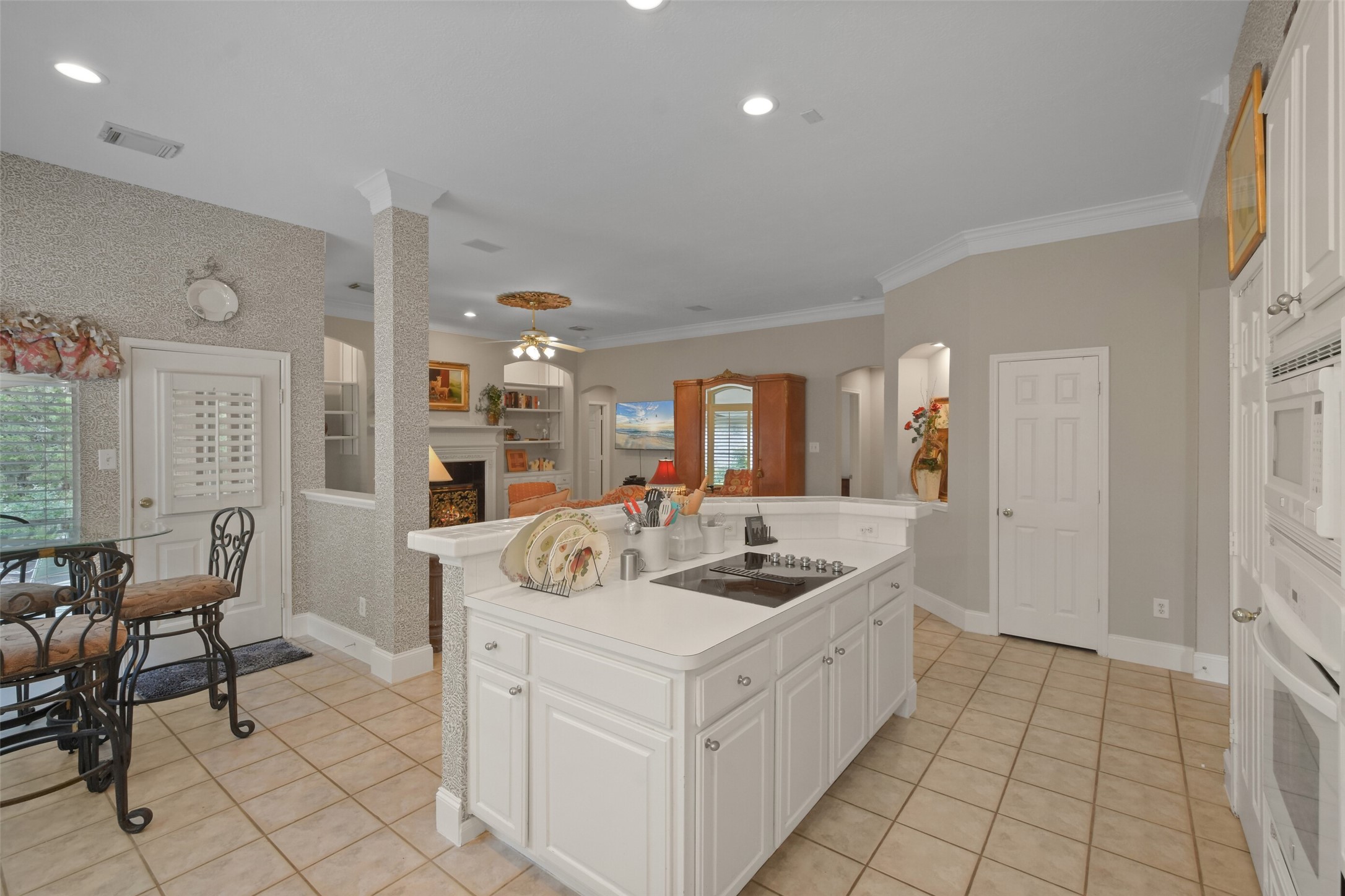 18 Pinery Ridge Place Property Photo 16
