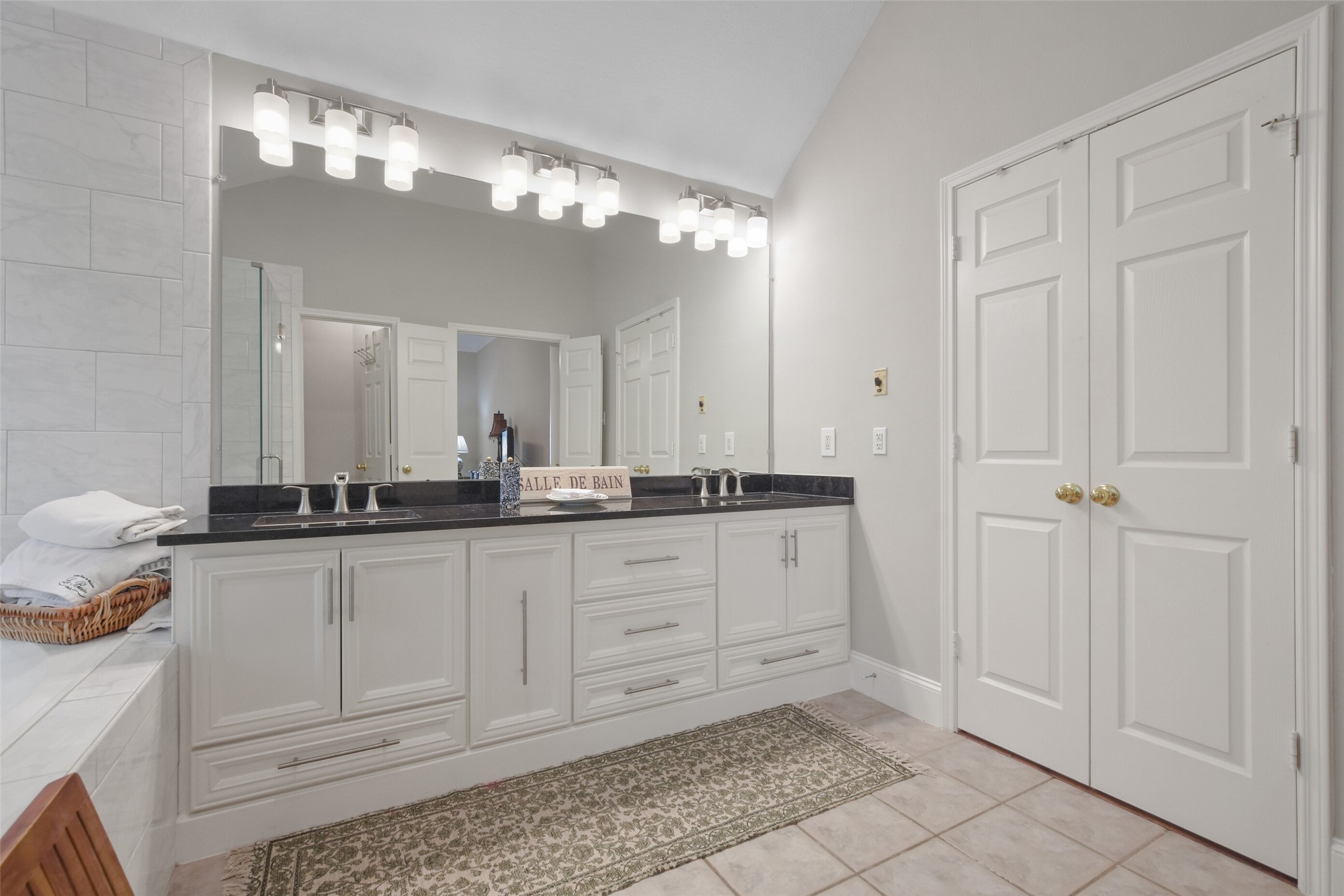 18 Pinery Ridge Place Property Photo 29