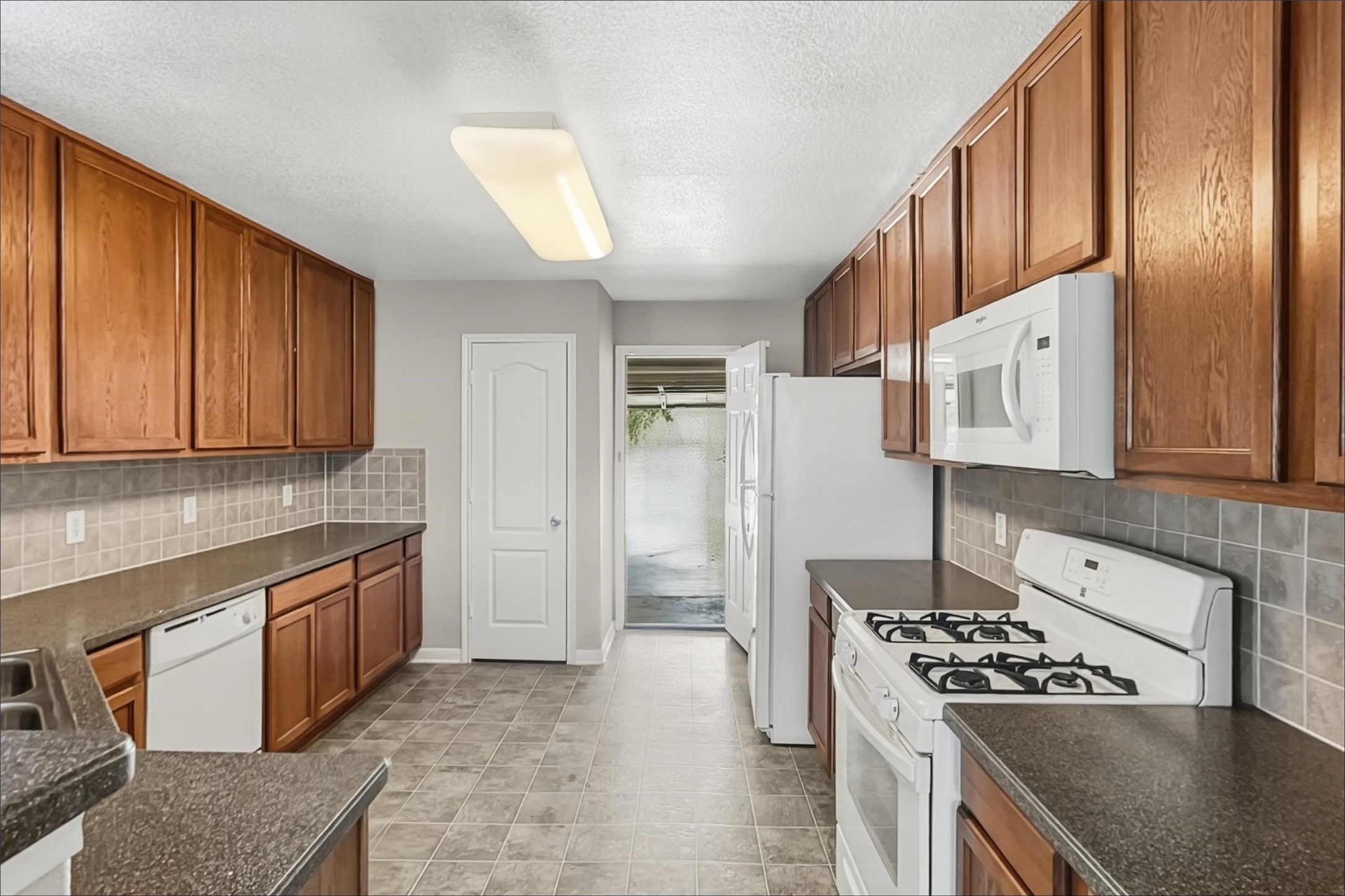 22011 Orchard Dale Drive Property Photo 3