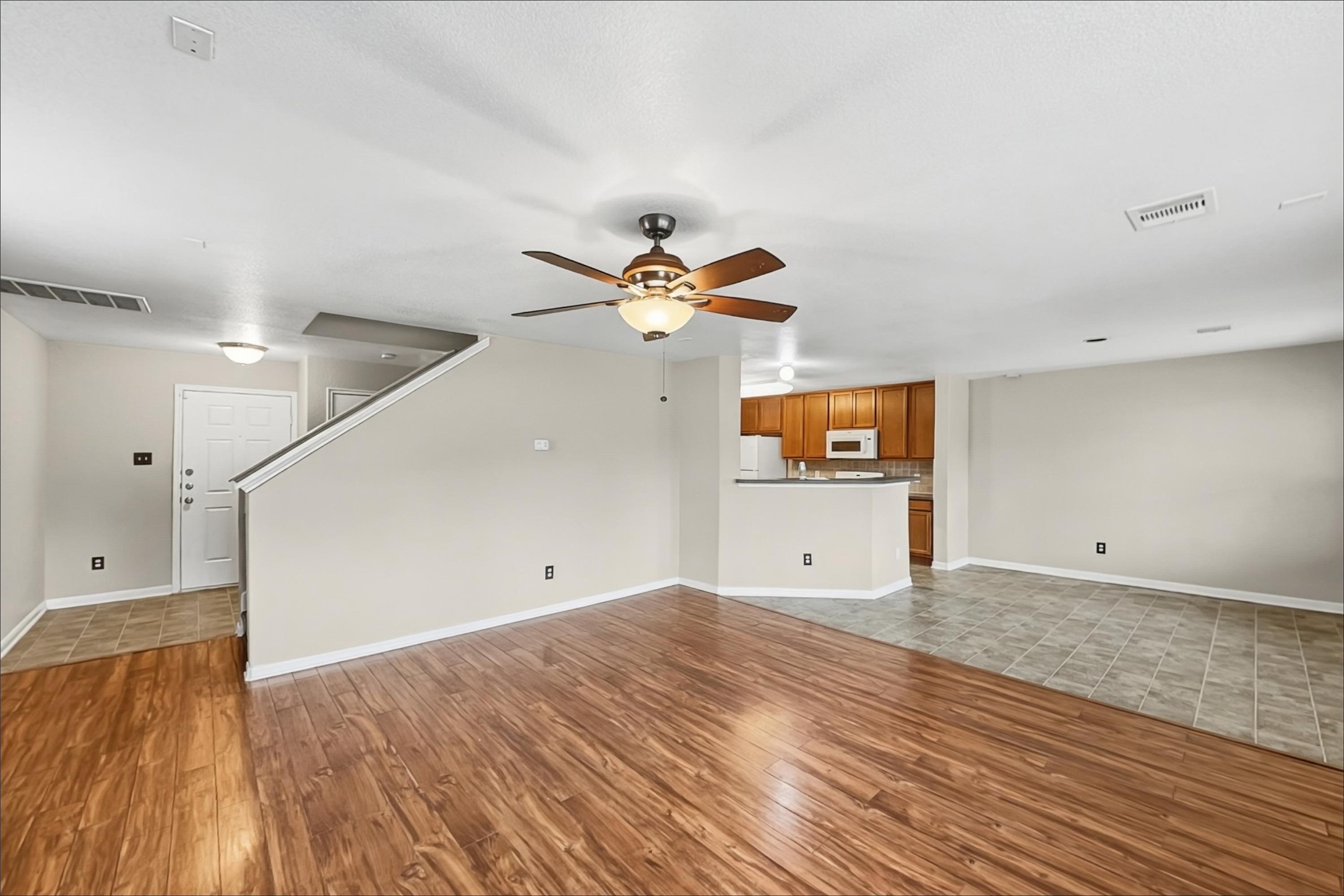 22011 Orchard Dale Drive Property Photo 6