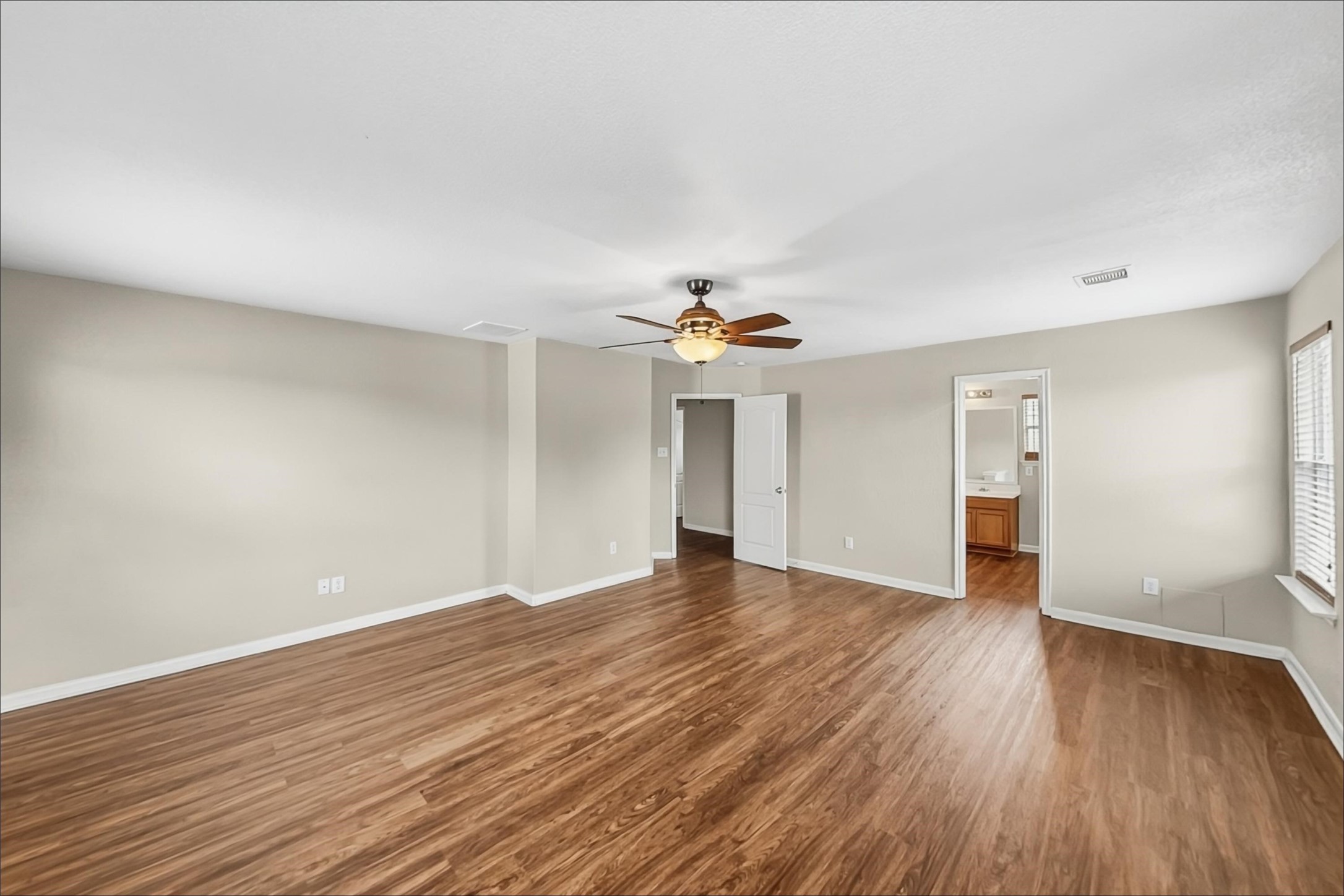 22011 Orchard Dale Drive Property Photo 9