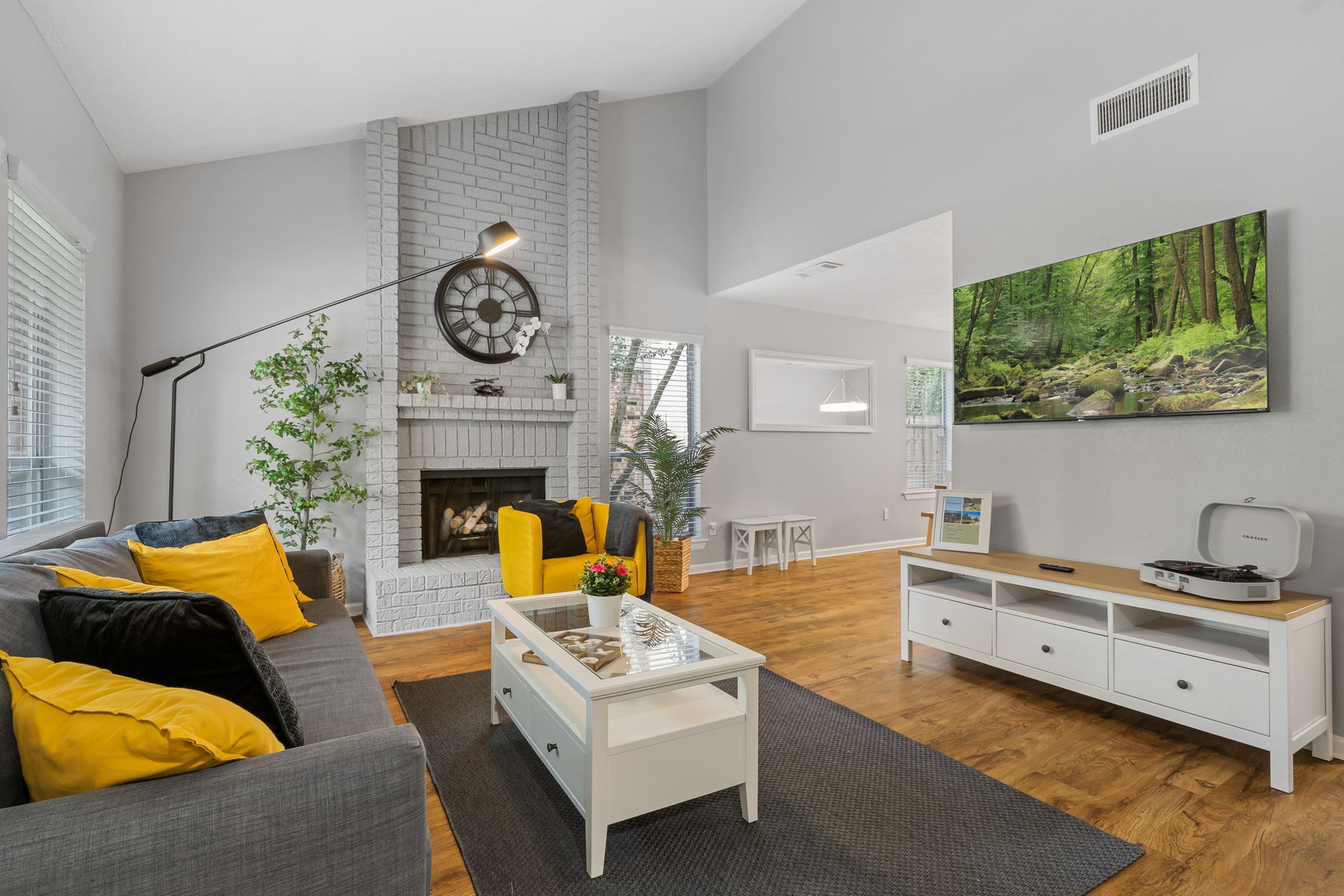 4 Basal Briar Court Property Photo 3