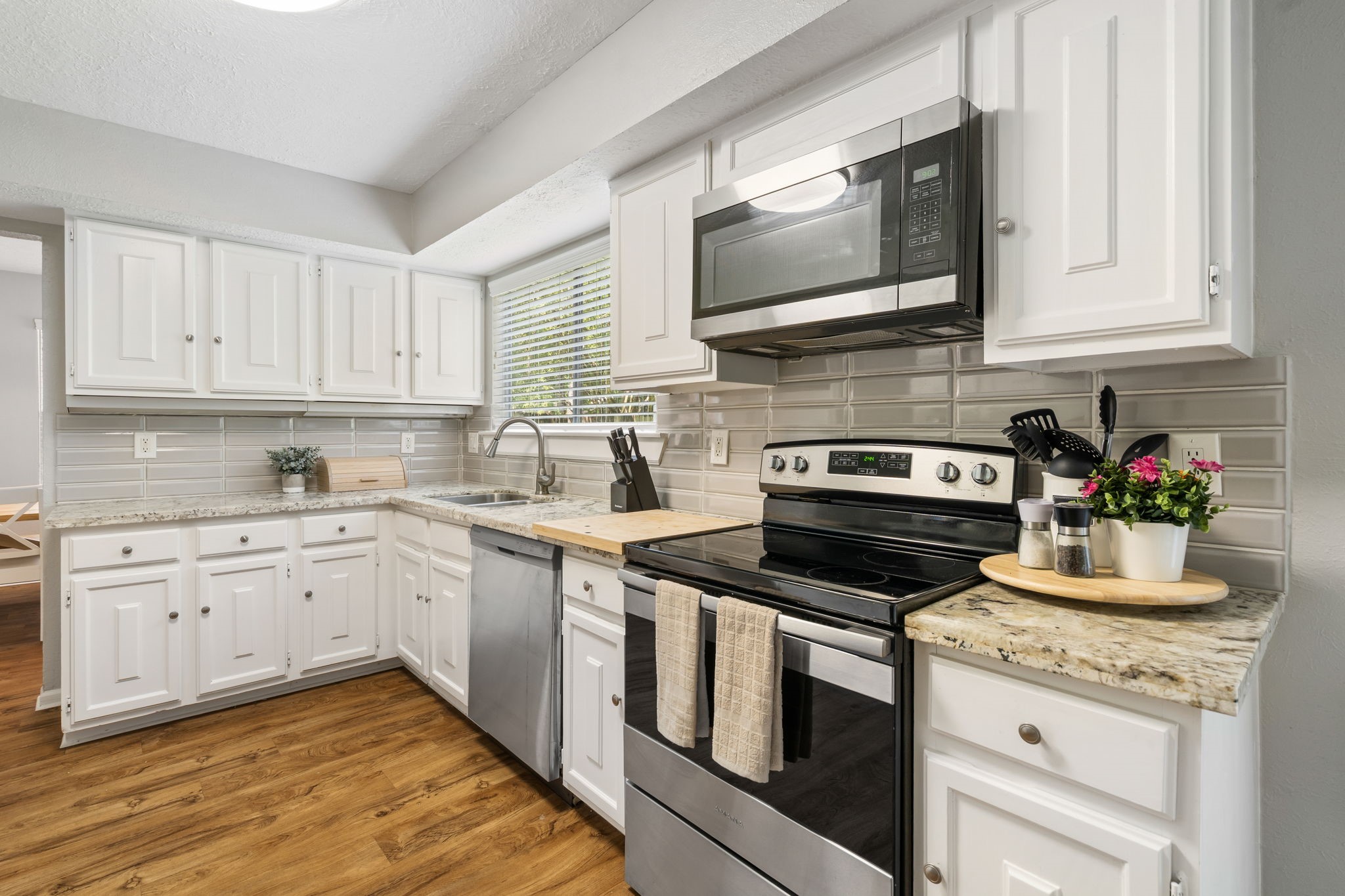 4 Basal Briar Court Property Photo 7