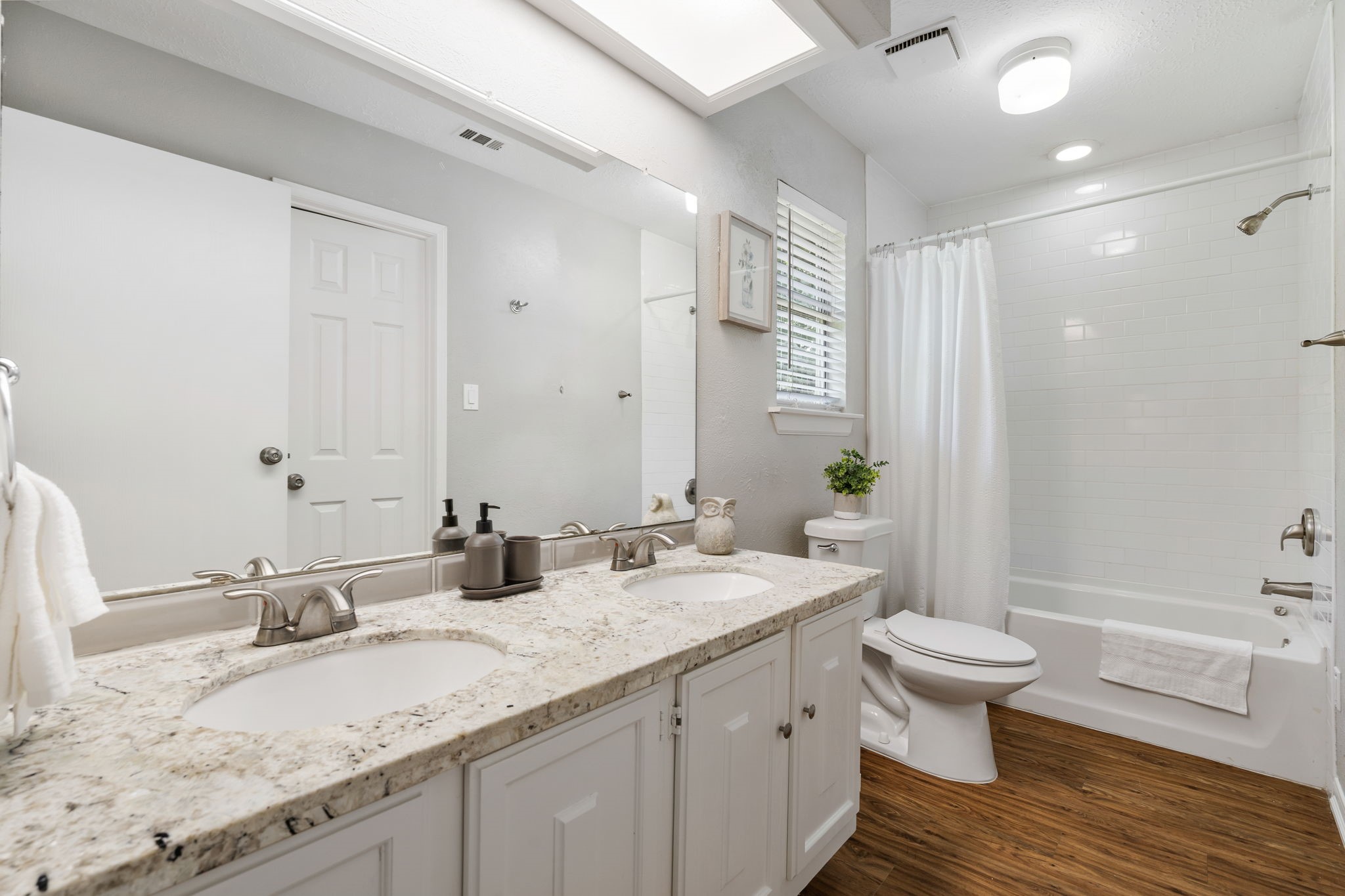 4 Basal Briar Court Property Photo 13