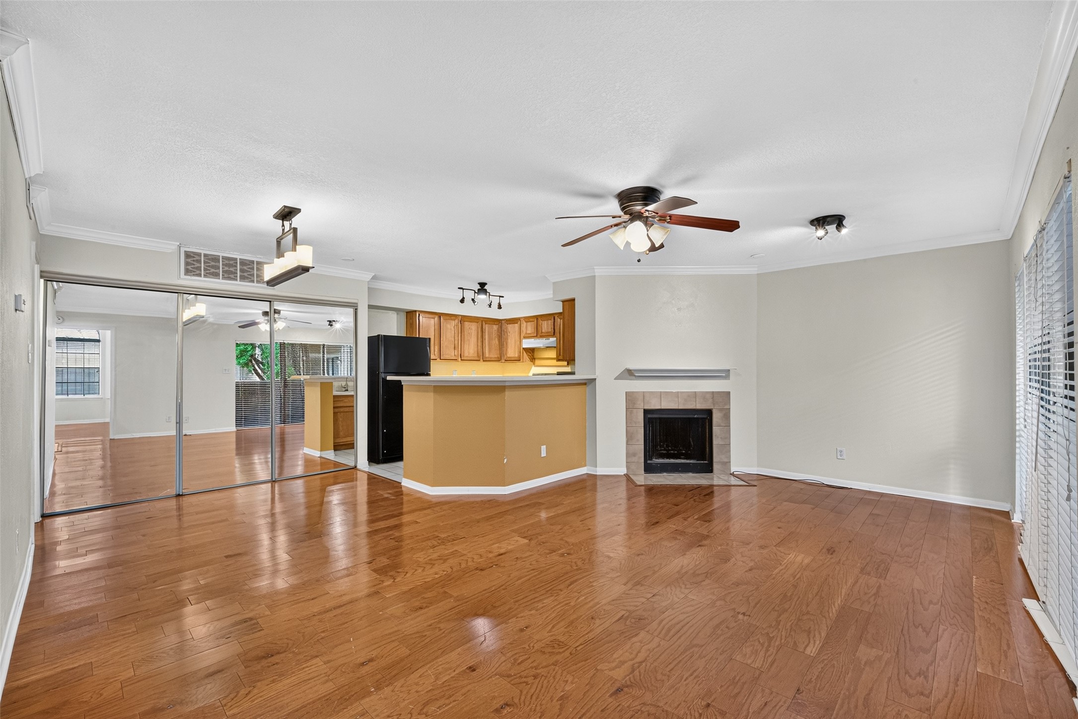 2300 Old Spanish Trail 1067 Property Photo 7