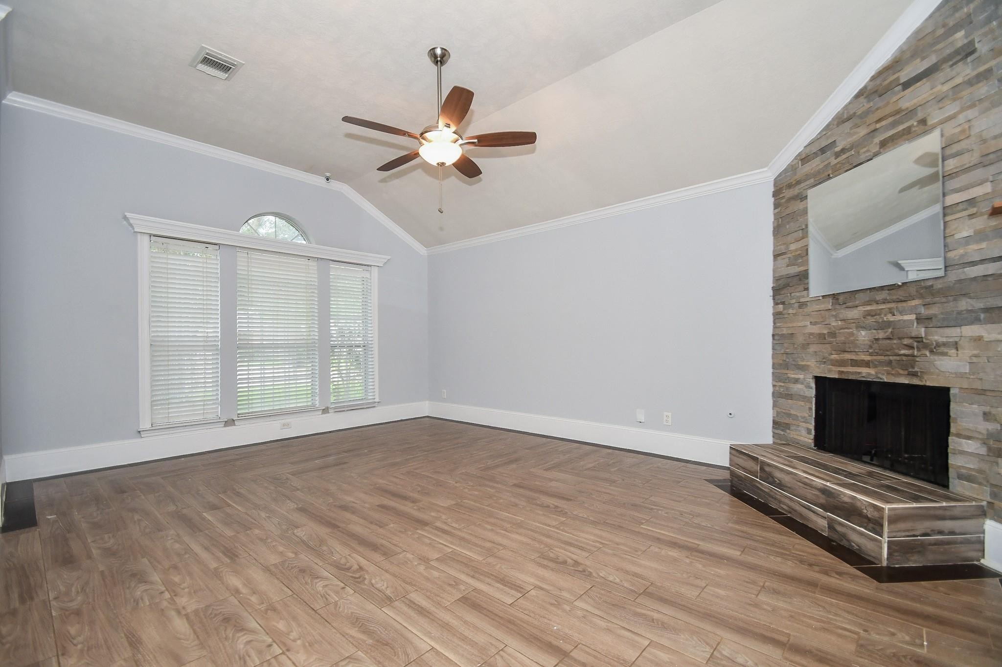 21031 Stoney Haven Drive Property Photo 4