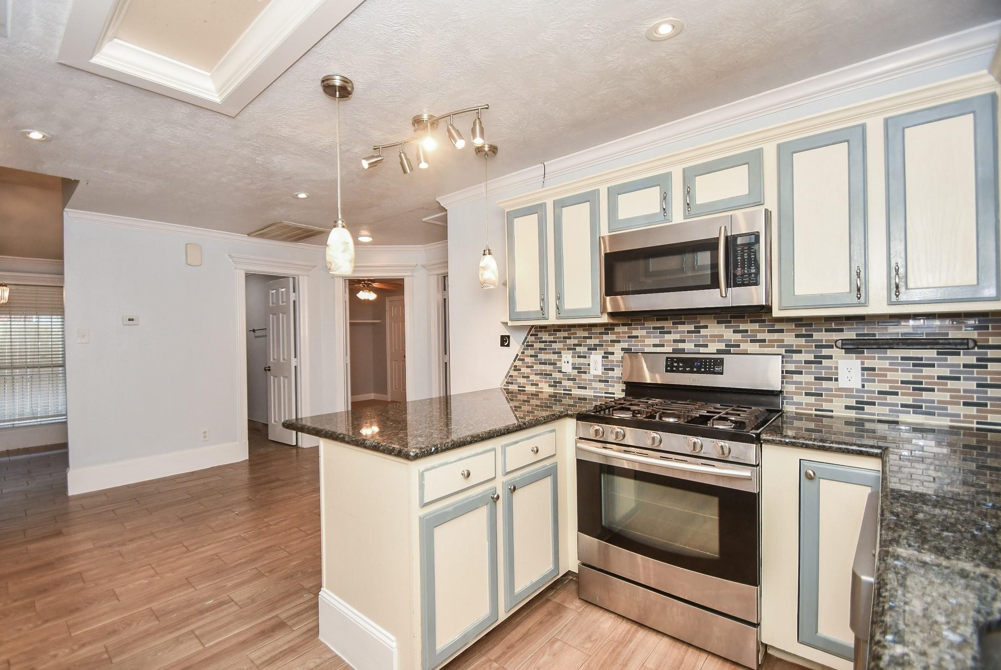 21031 Stoney Haven Drive Property Photo 10