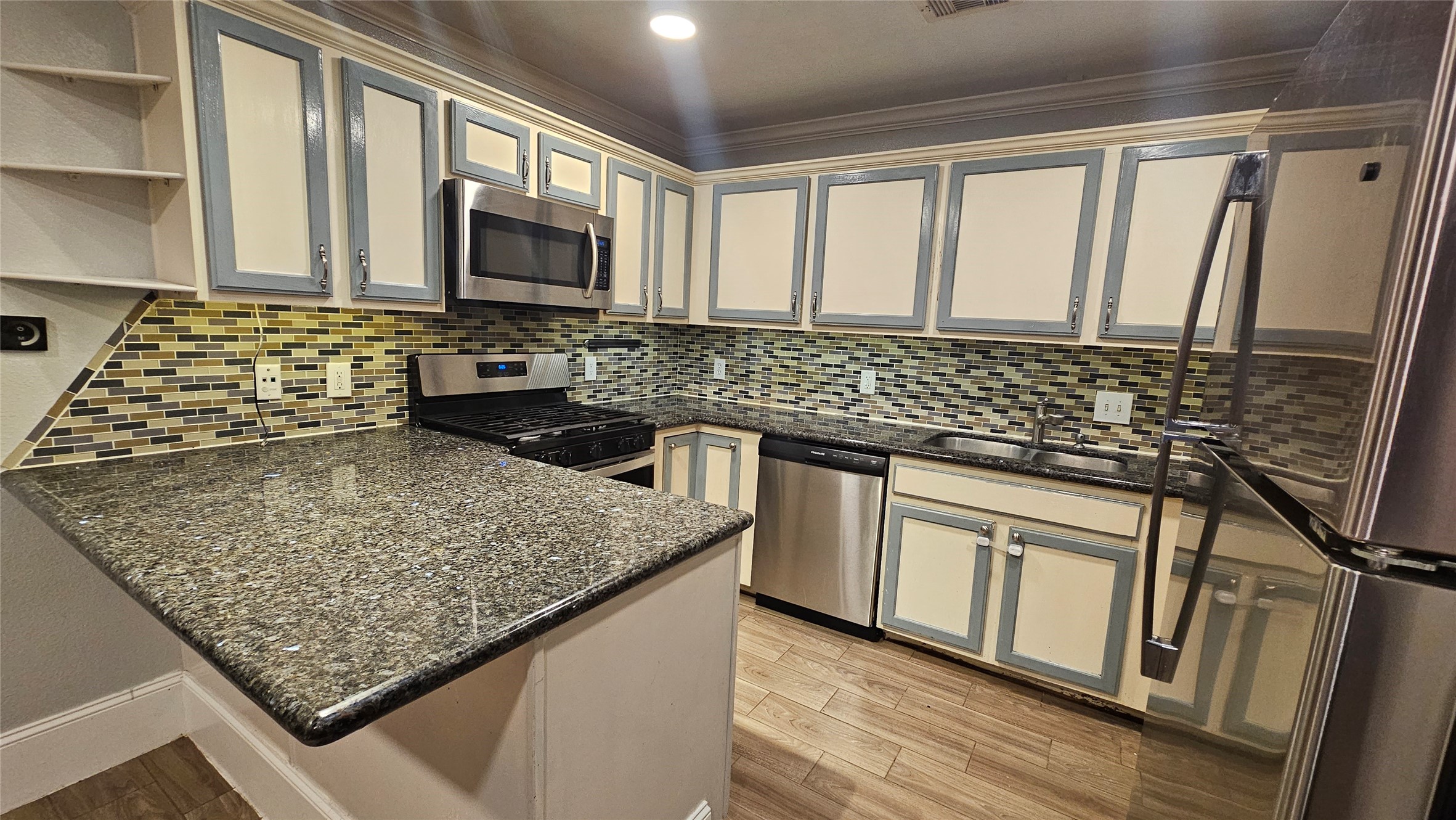 21031 Stoney Haven Drive Property Photo 11