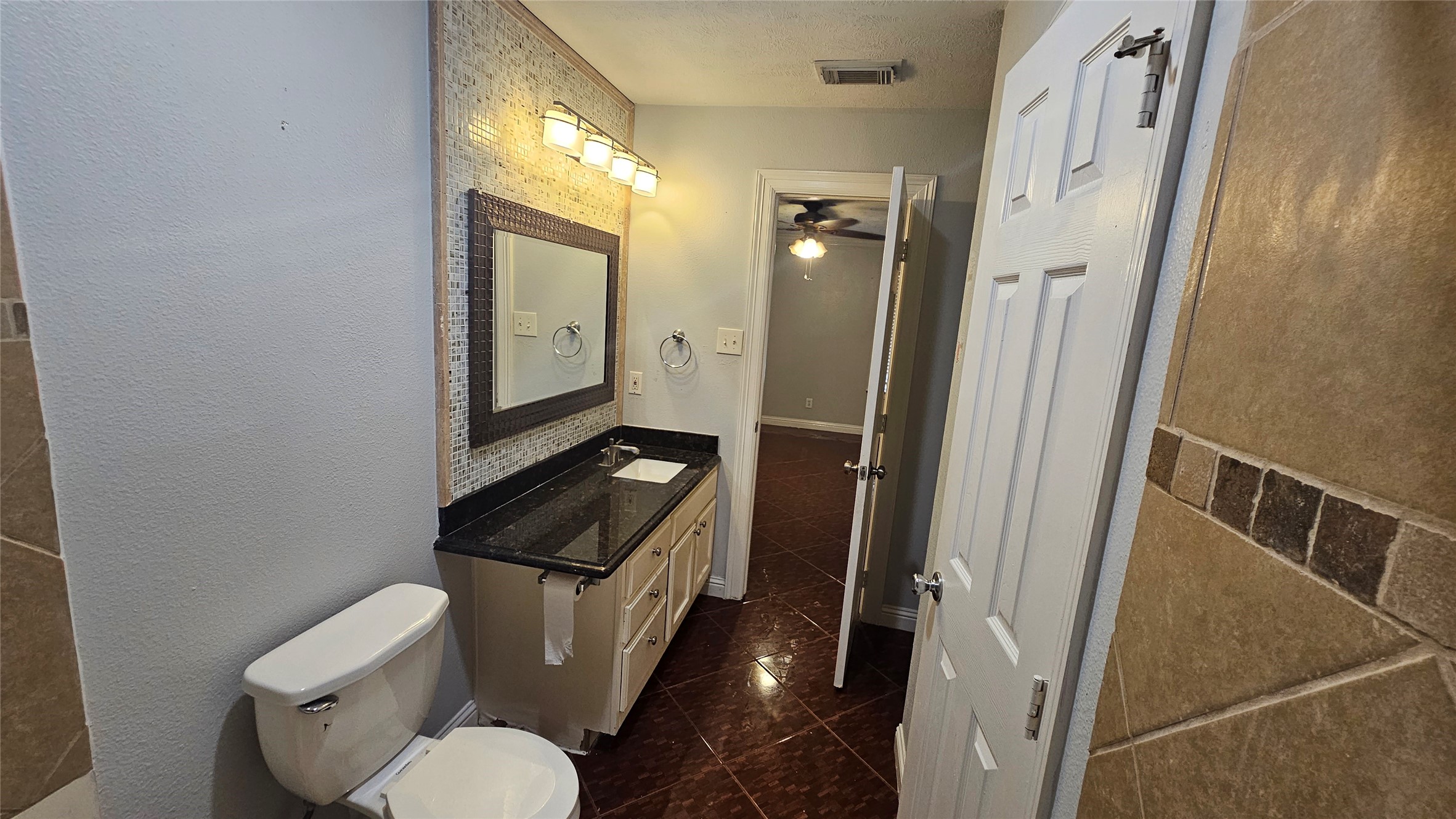 21031 Stoney Haven Drive Property Photo 16