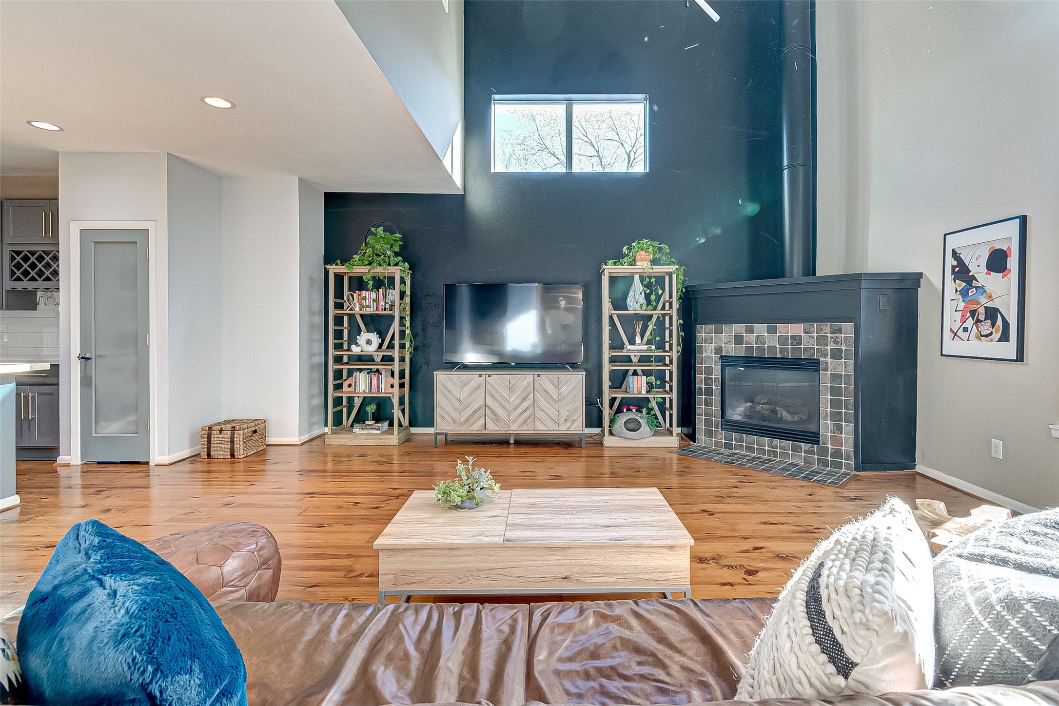 4308 Lillian Street A Property Photo 16