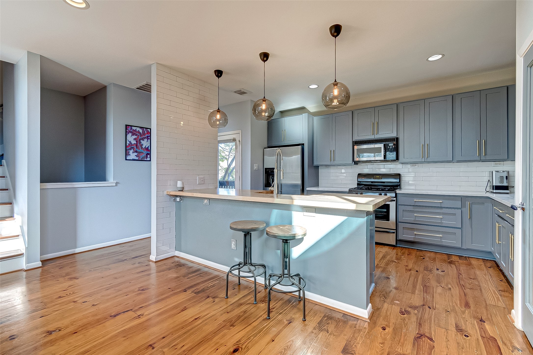 4308 Lillian Street A Property Photo 17