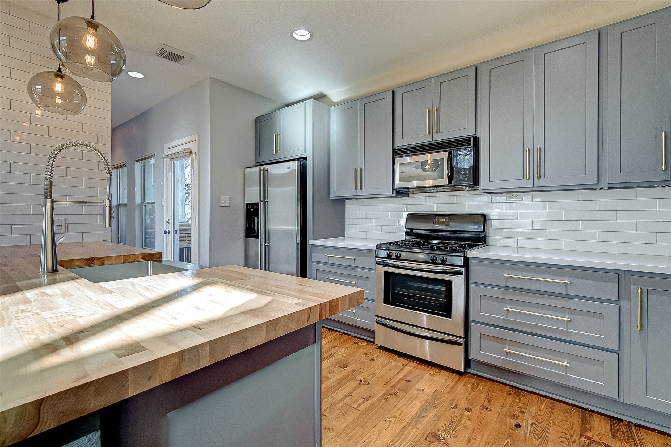 4308 Lillian Street A Property Photo 25
