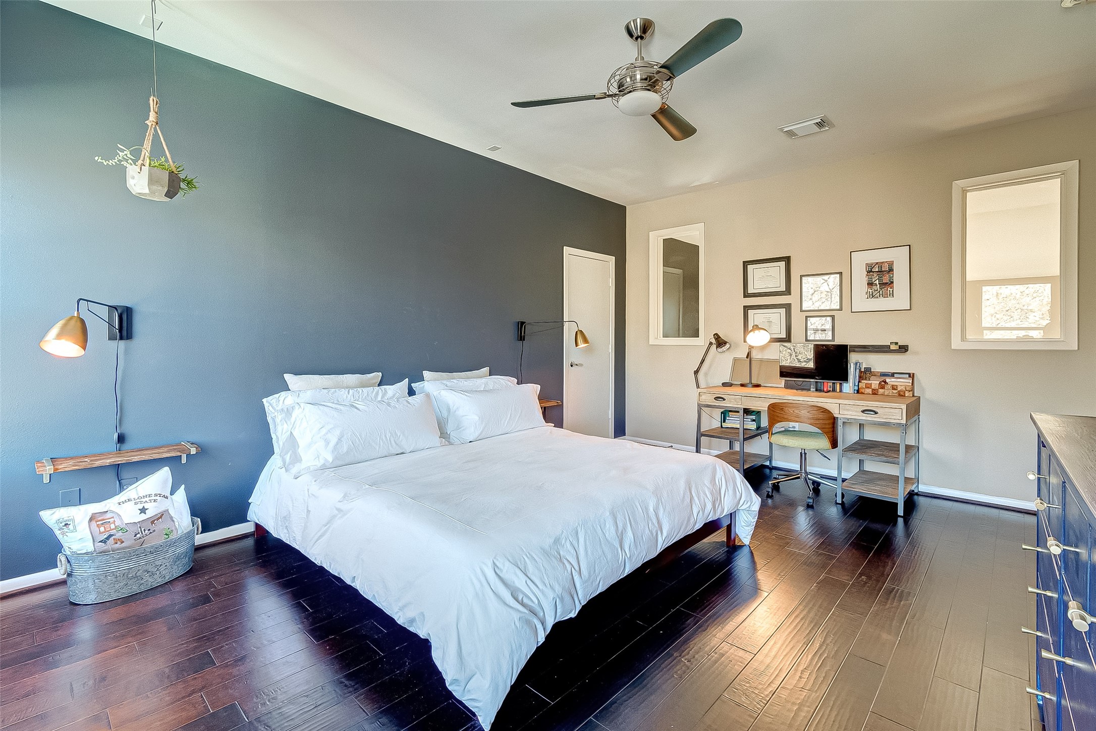 4308 Lillian Street A Property Photo 26