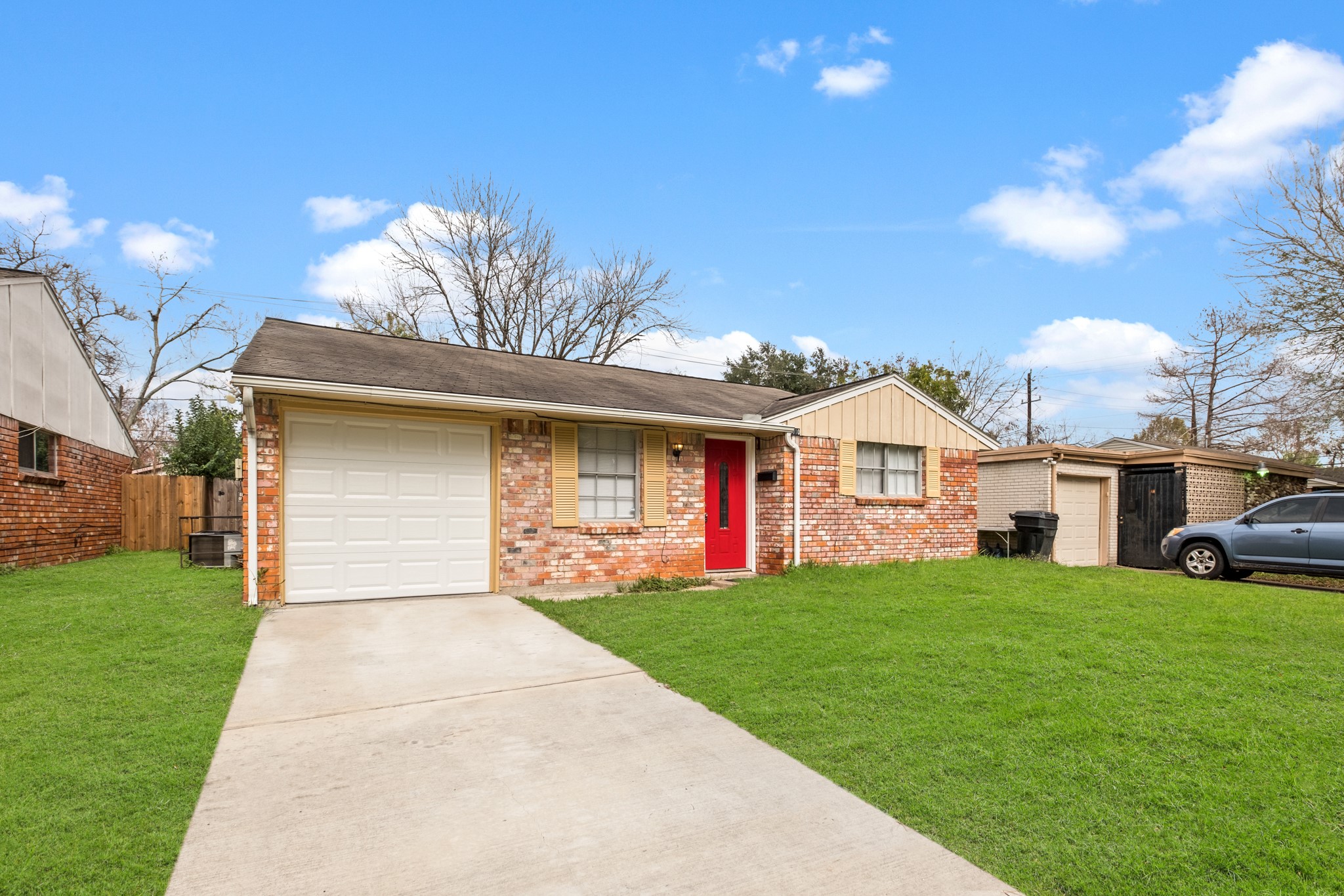 3910 Heatherbrook Drive Property Photo 1