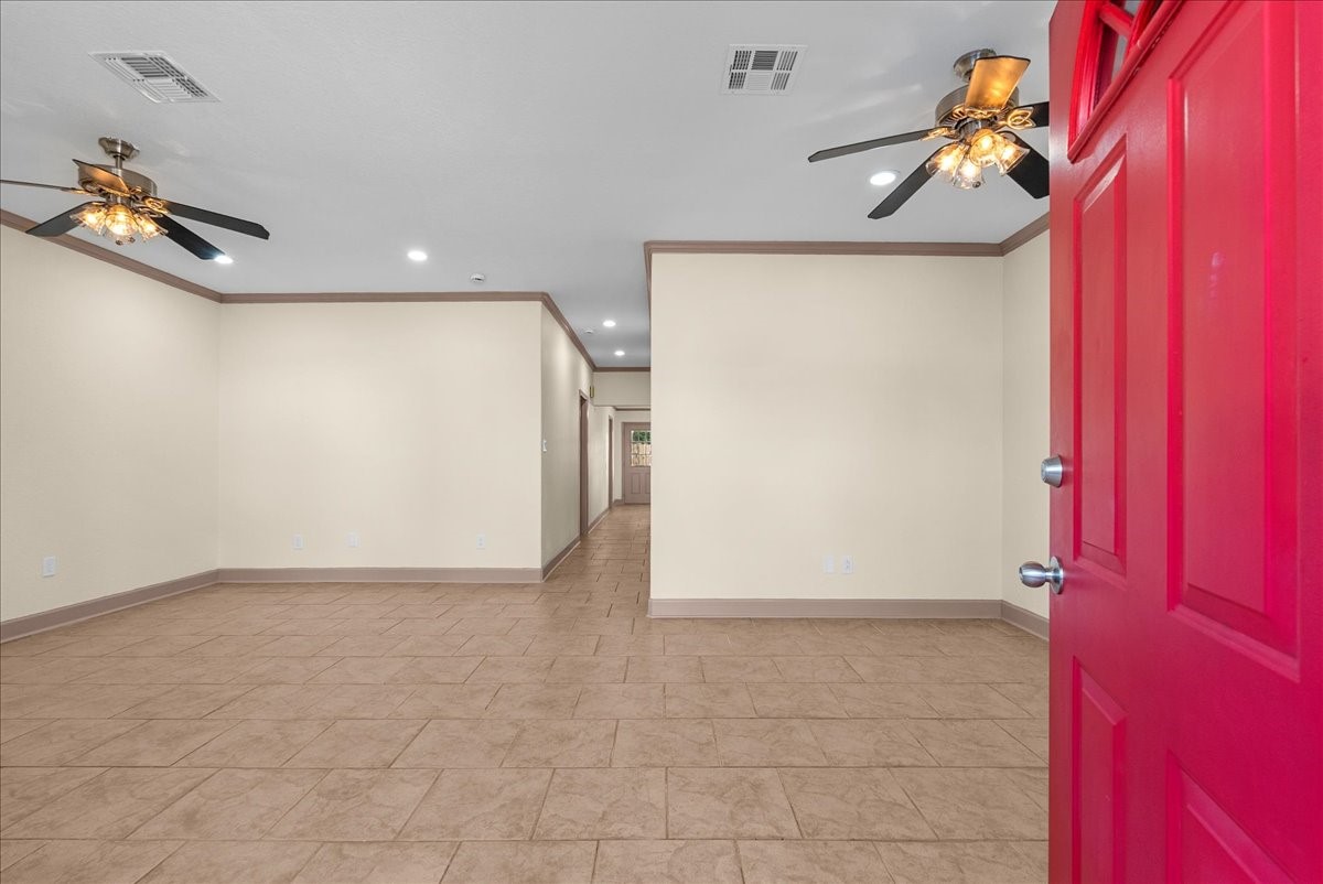 619 Dula Street Property Photo 2