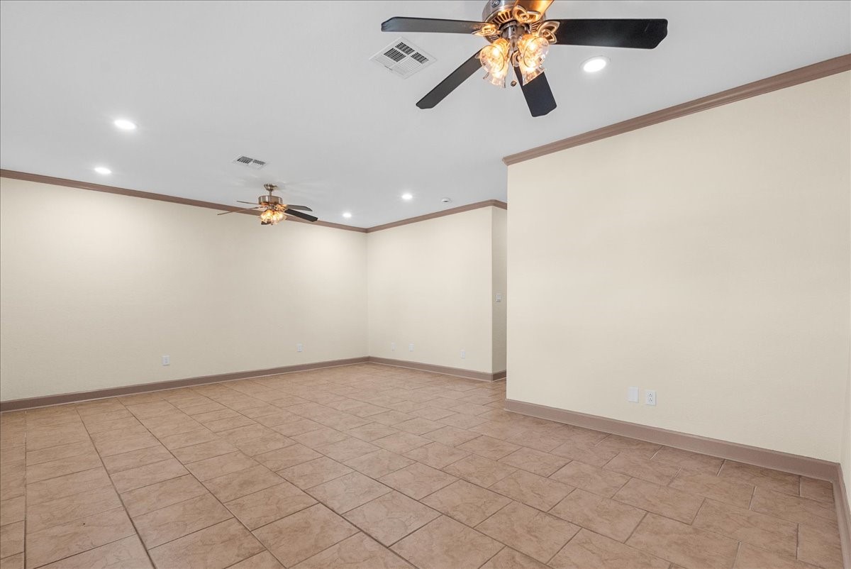 619 Dula Street Property Photo 4