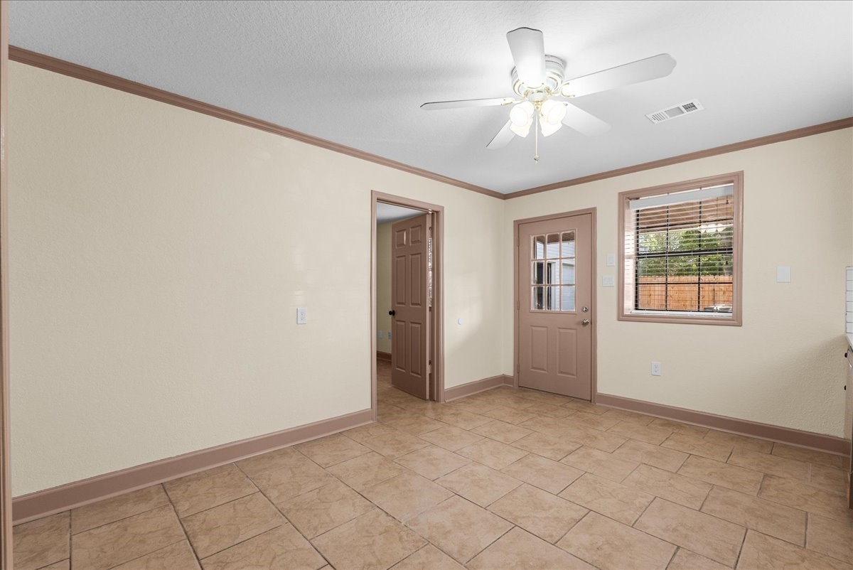619 Dula Street Property Photo 7