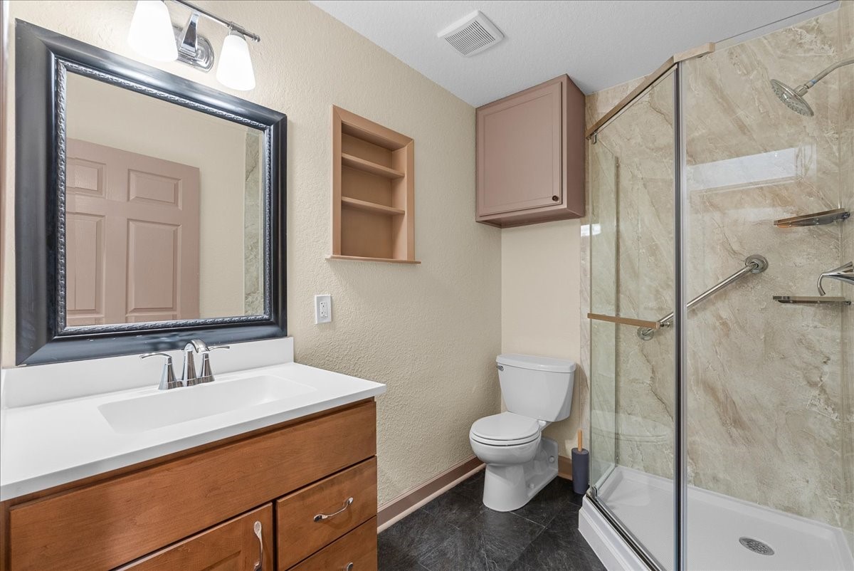 619 Dula Street Property Photo 14