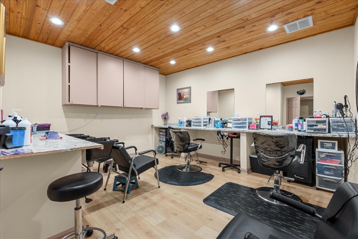 619 Dula Street Property Photo 22