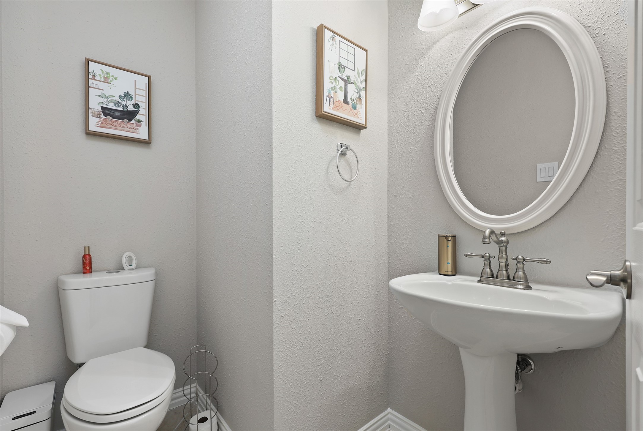 602 Oak Briar Drive Property Photo 9