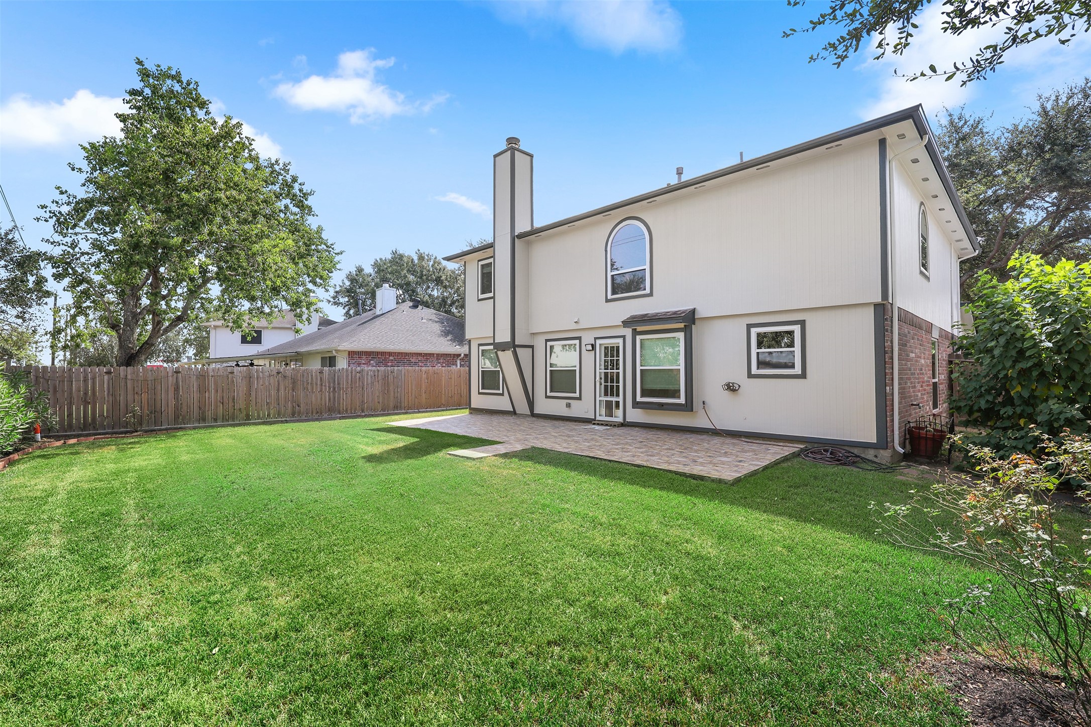 602 Oak Briar Drive Property Photo 20
