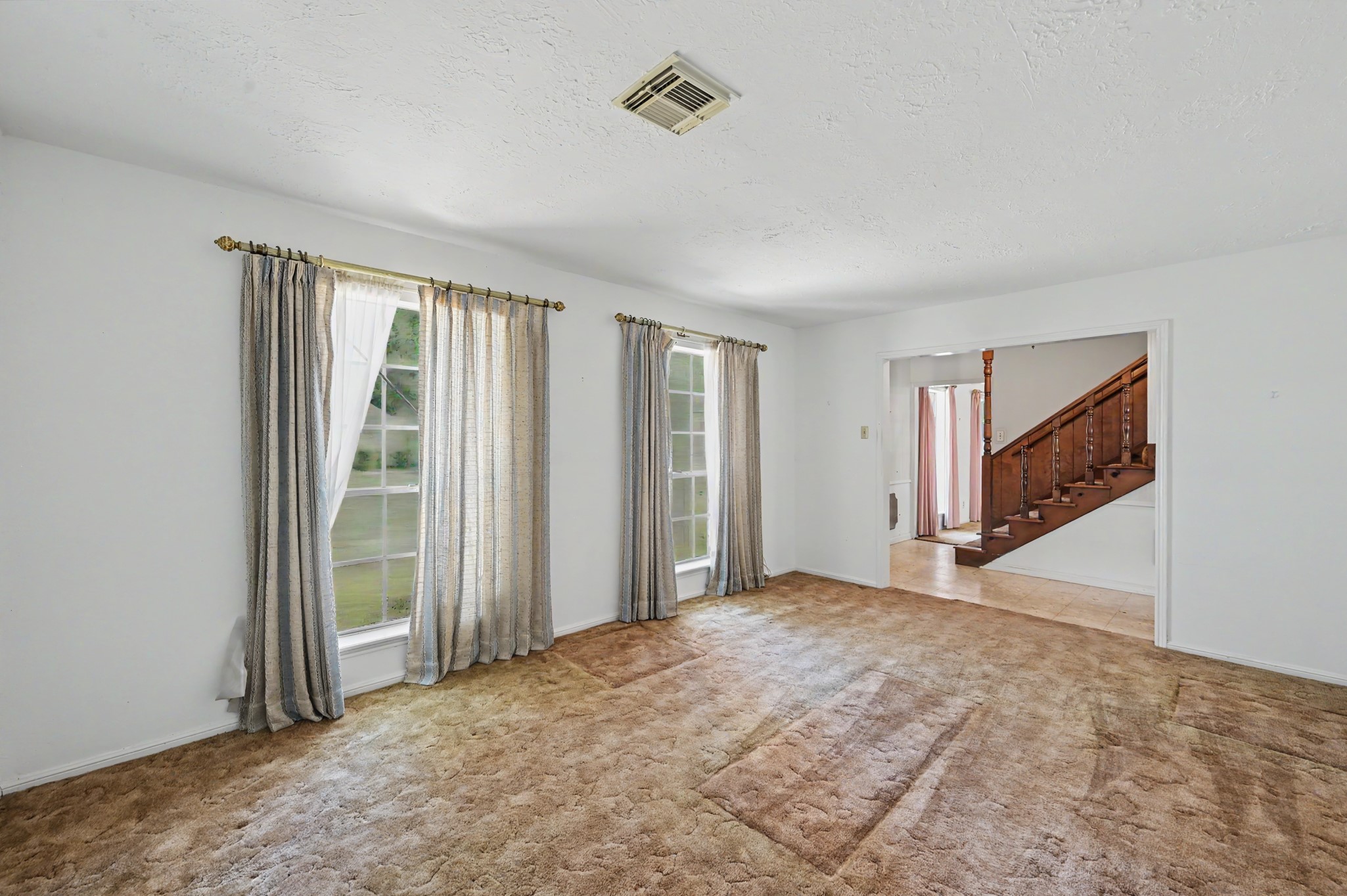 28902 Holly Hill Drive Property Photo 5