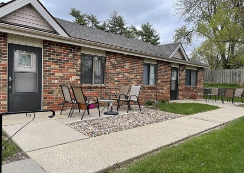 1111 E Iowa Avenue Property Photo 2
