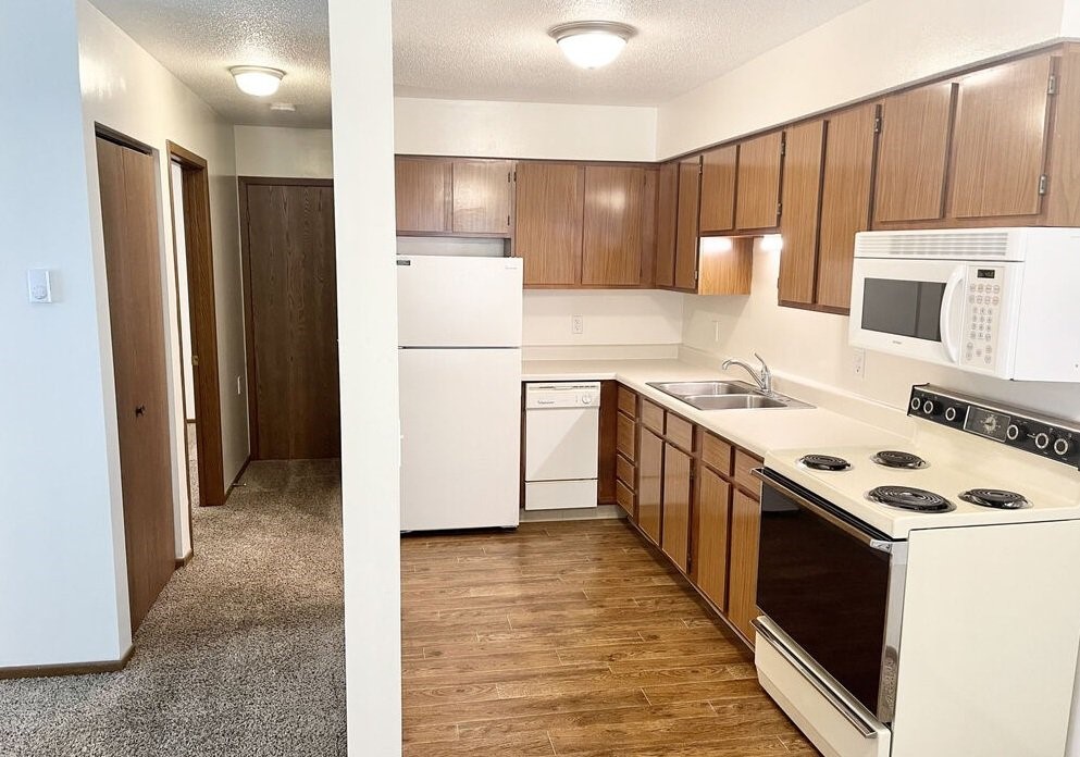 1111 E Iowa Avenue Property Photo 6