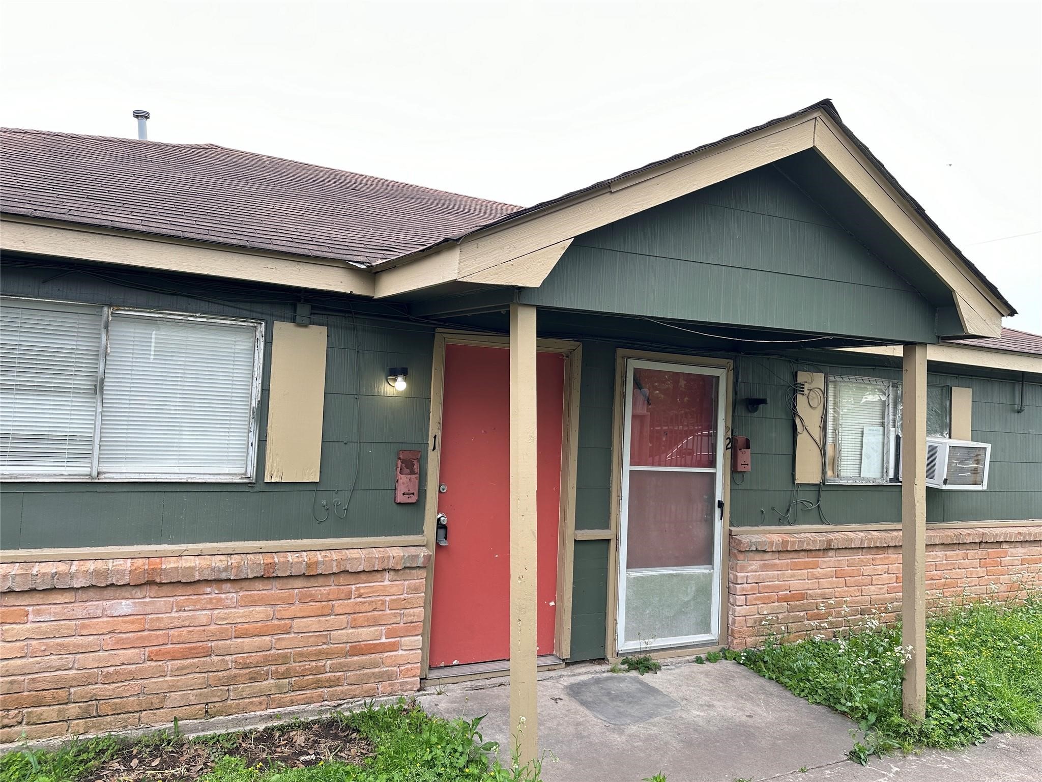 8010 Roswell Street 1 Property Photo 12