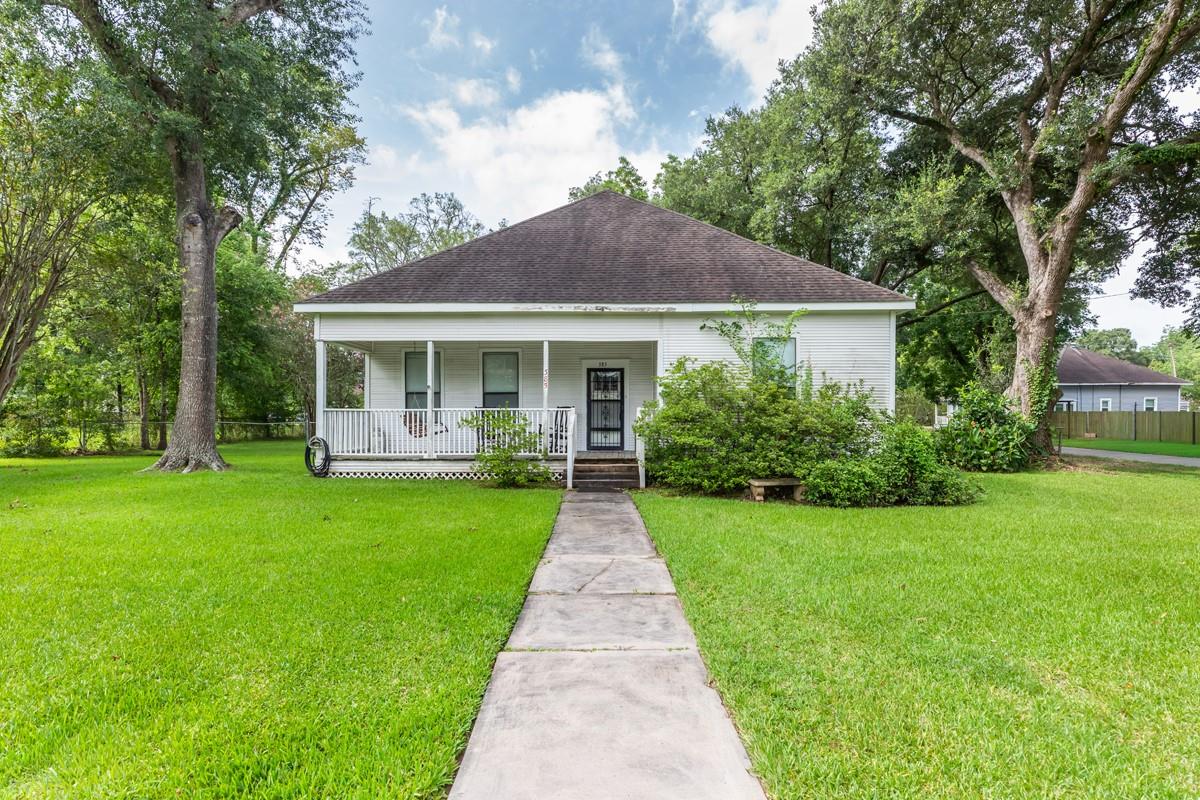 385 W Cora Lee Street, Sour Lake Tx 77659 Property Photo 1