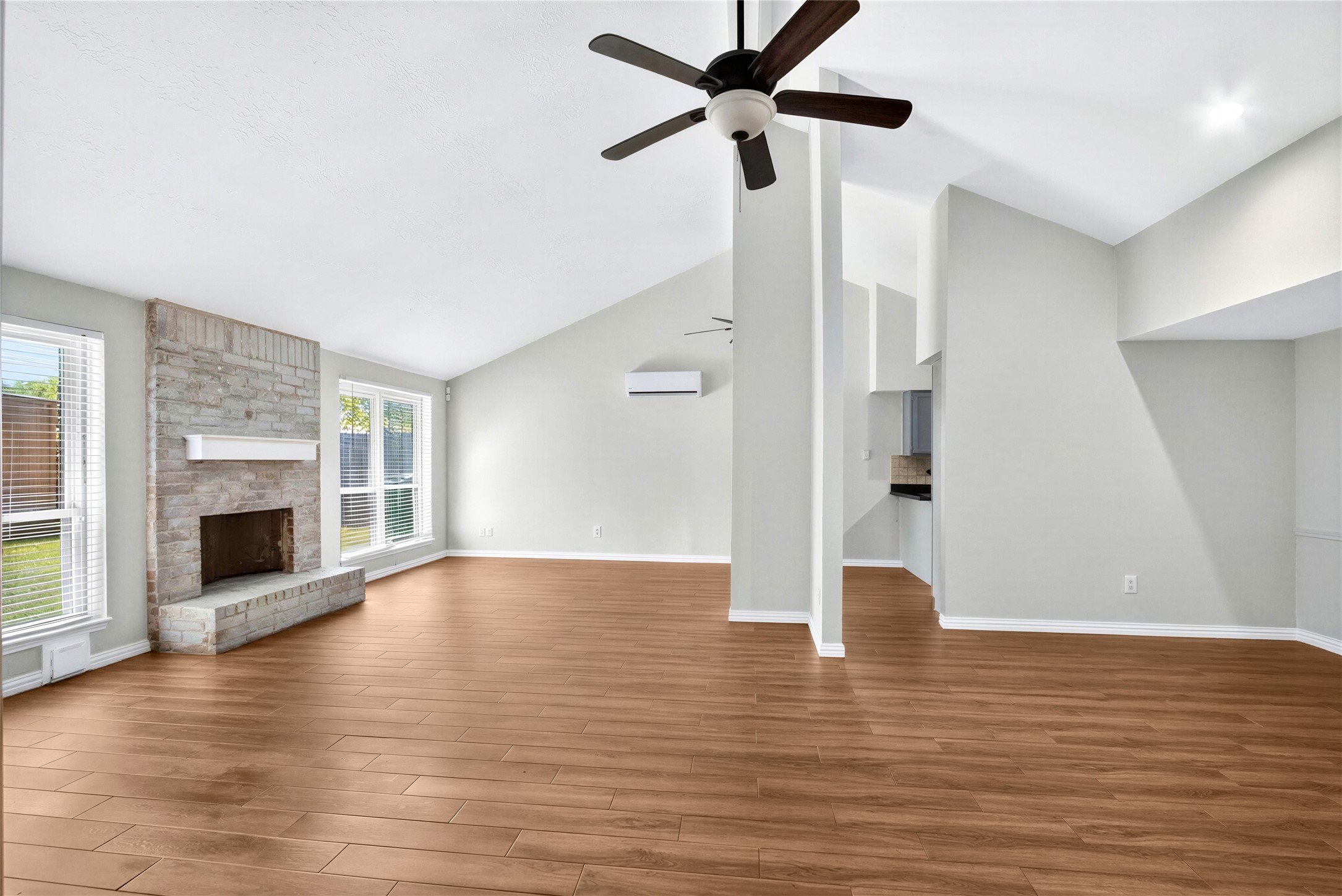 7823 Chasecreek Drive Property Photo 6