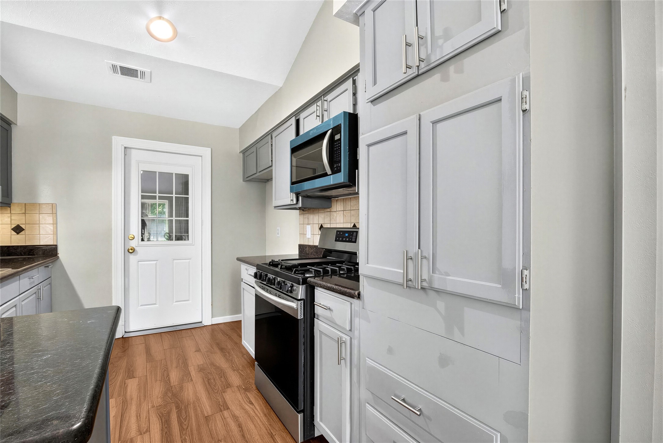 7823 Chasecreek Drive Property Photo 13