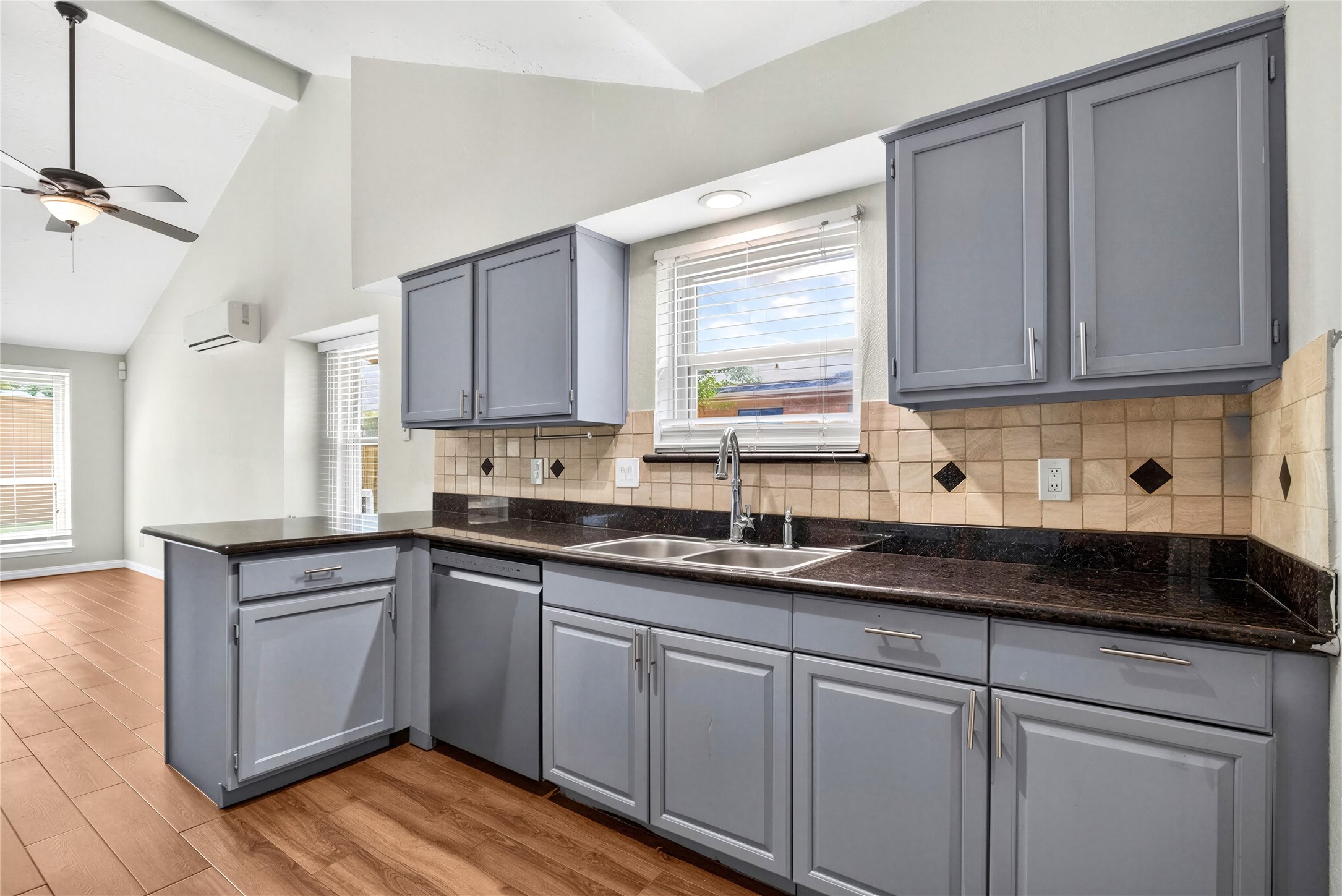 7823 Chasecreek Drive Property Photo 15