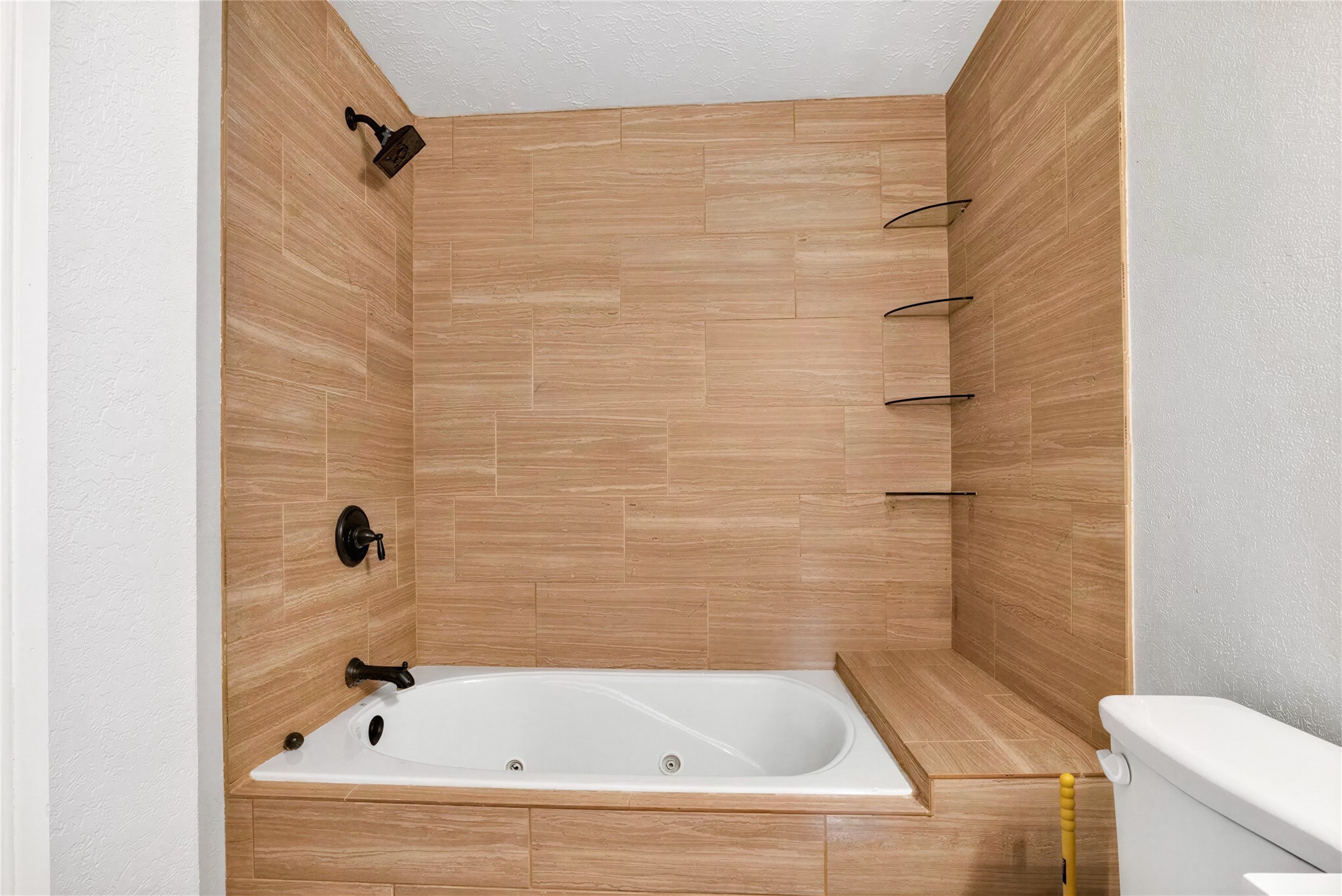 7823 Chasecreek Drive Property Photo 23