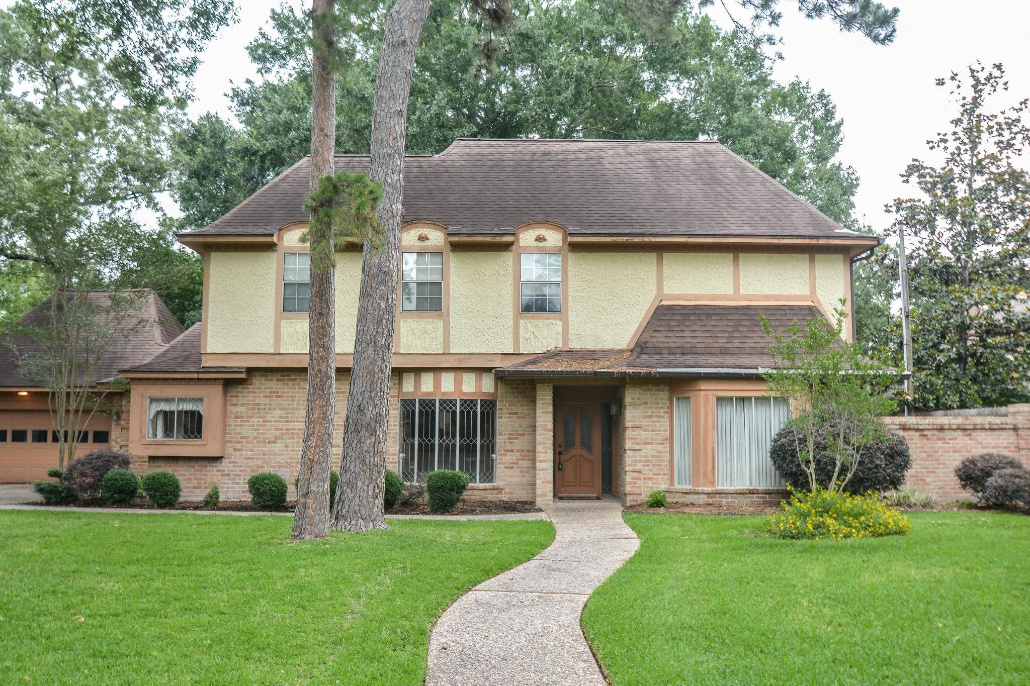 16010 Mickleham Drive Property Photo 1